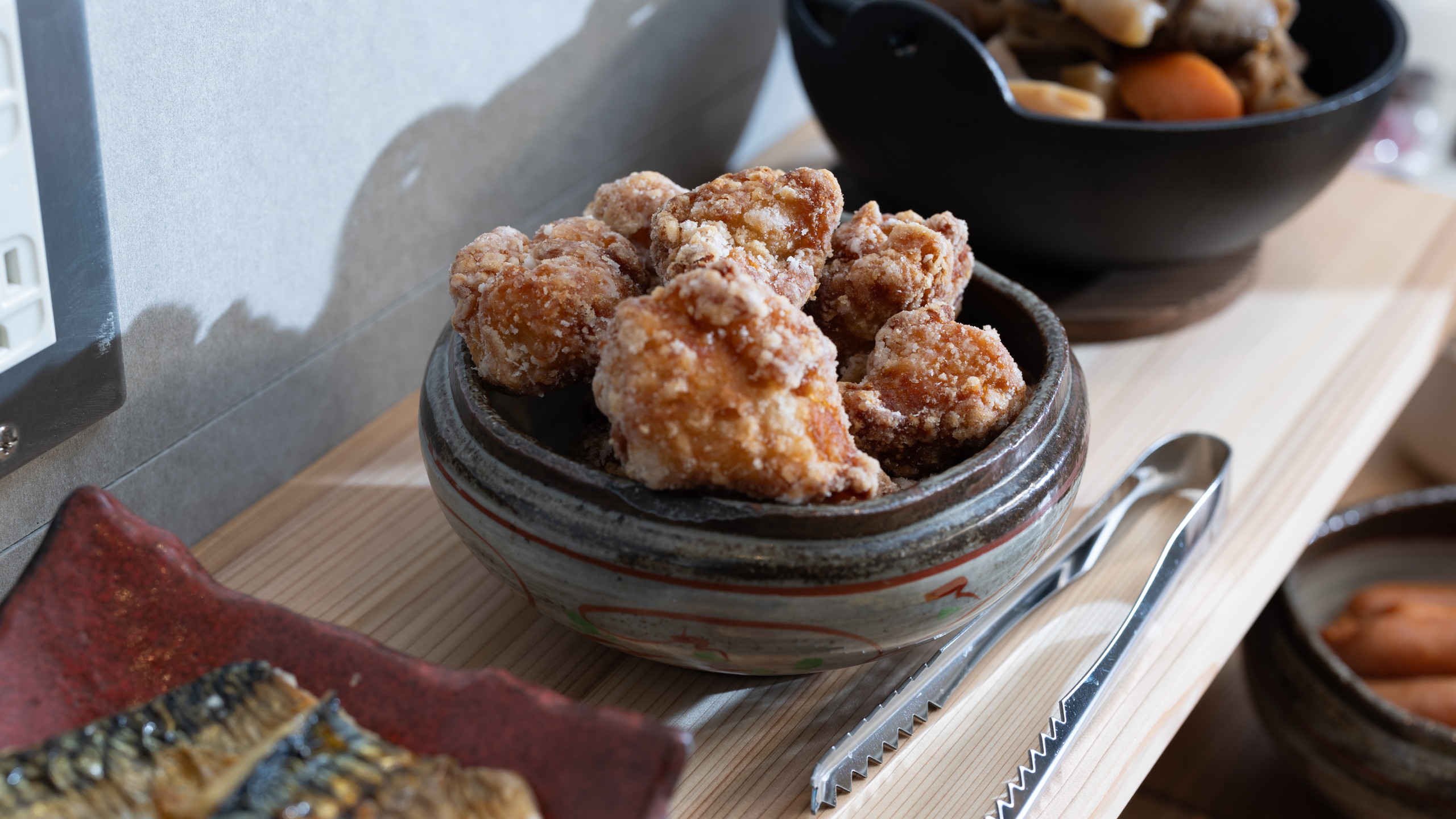 朝食バイキング　若鶏の塩唐揚げ