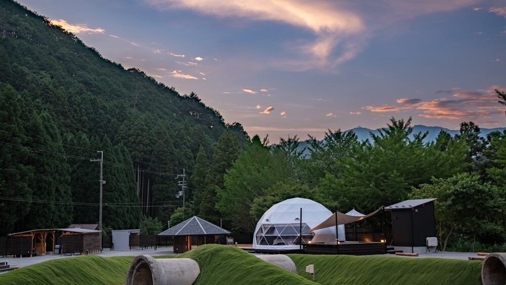 夕暮れのドームテント