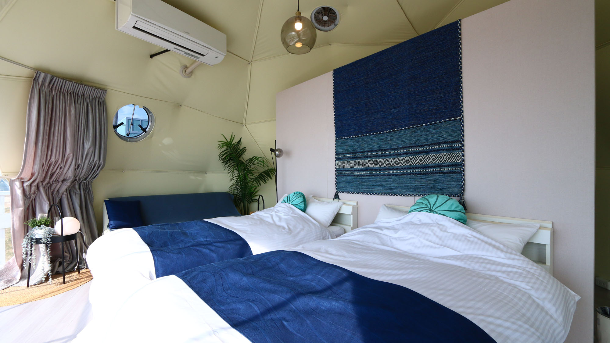 冷暖房完備で一年中快適に過ごせるドームテント2*