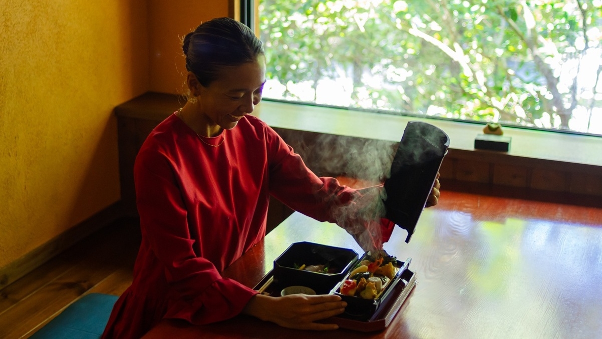 【美味少量】地魚お造り＆天草の幸の二段の重箱と、あったか地魚料理＼源泉かけ流し露天付き離れ／食事個室