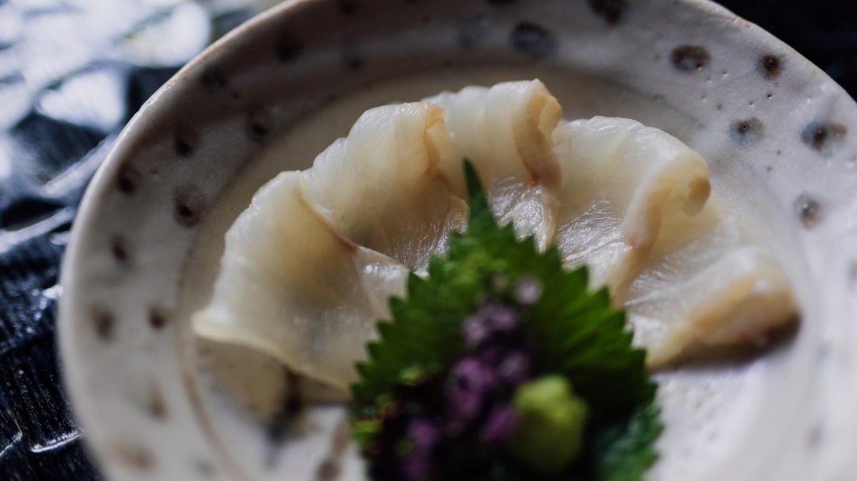 【当館おすすめ！】　漁師の島・天草が誇るとれたて地魚の懐石料理／源泉かけ流し露天風呂付離れ／食事個室