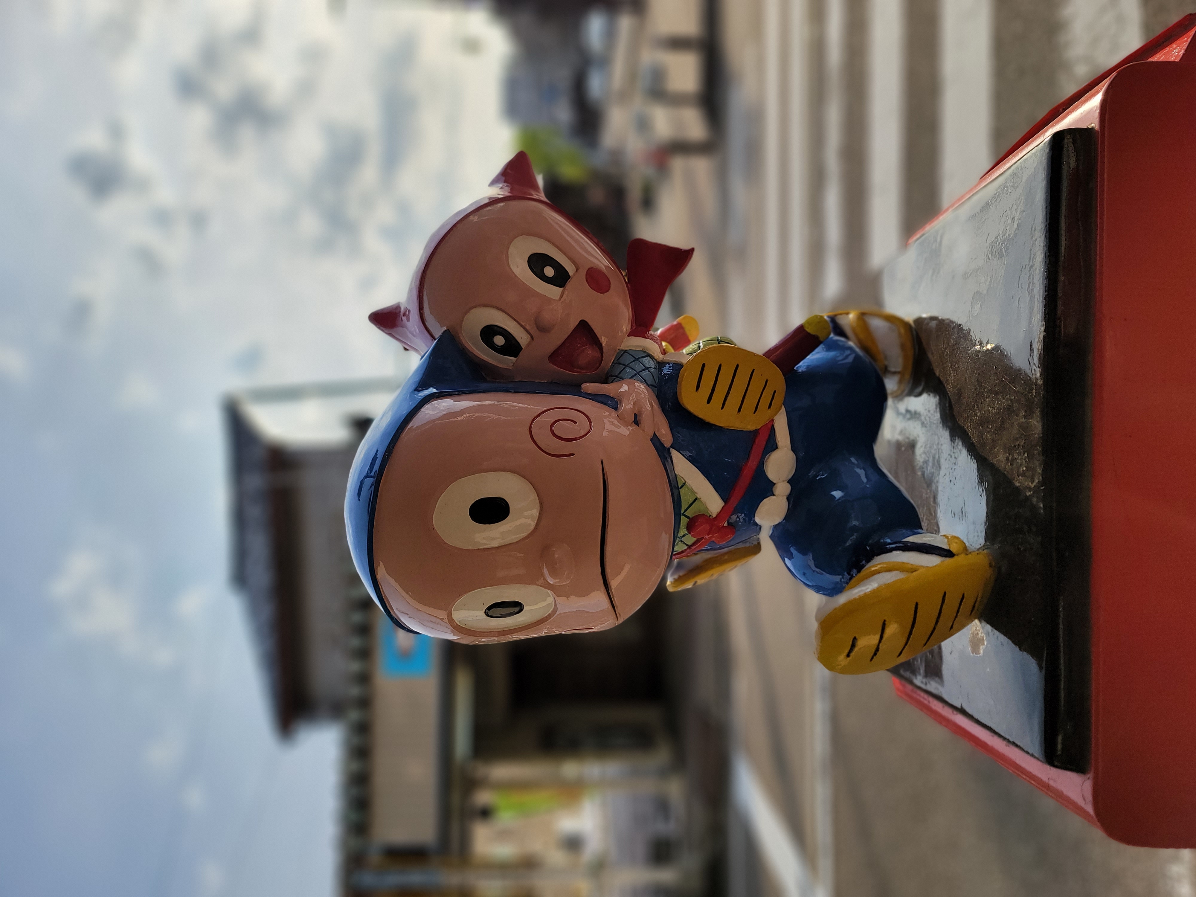 宿より徒歩4分　まんがロード