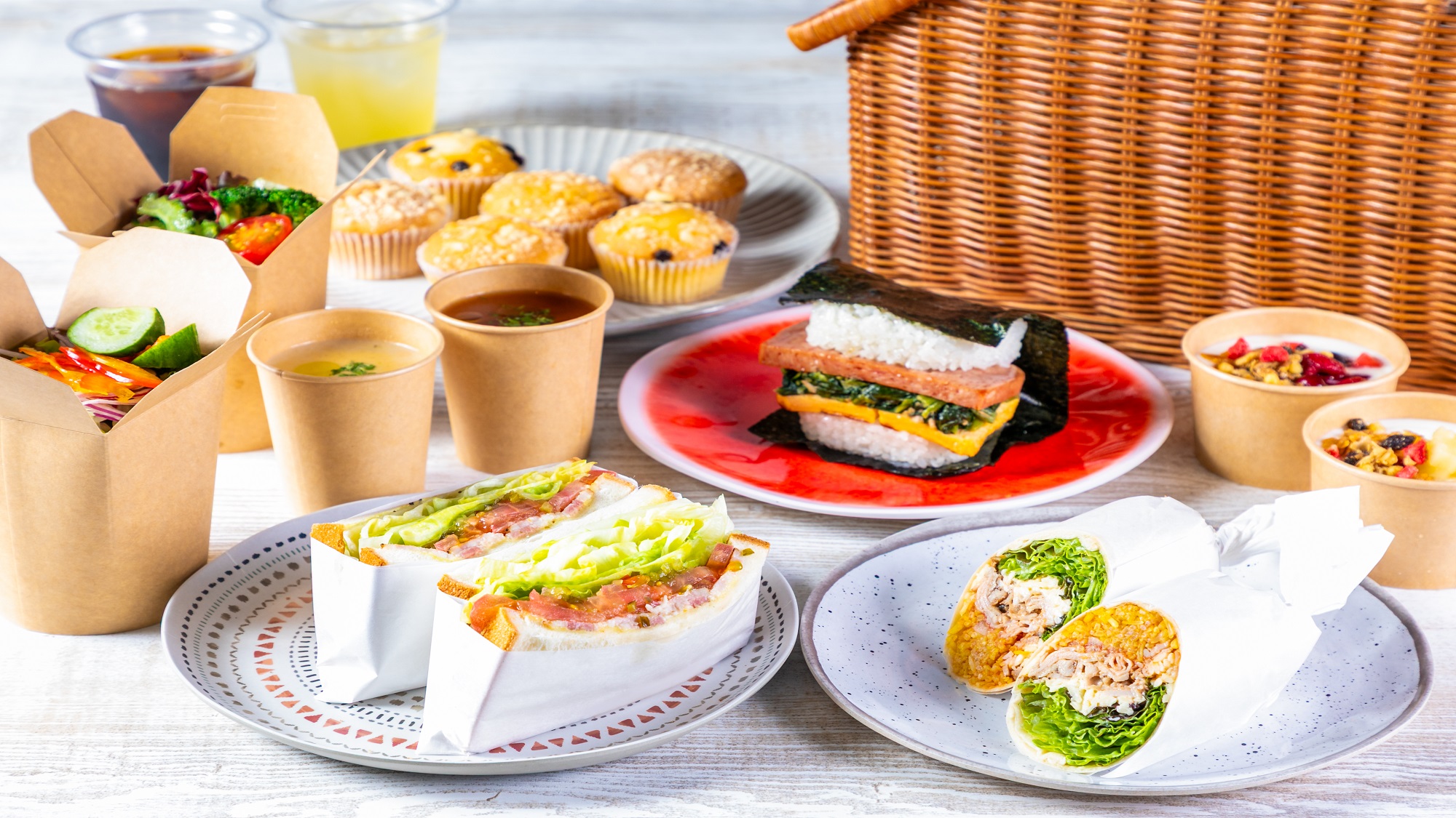 朝食「ピクニックブレックファスト」（※テイクアウトイメージ）