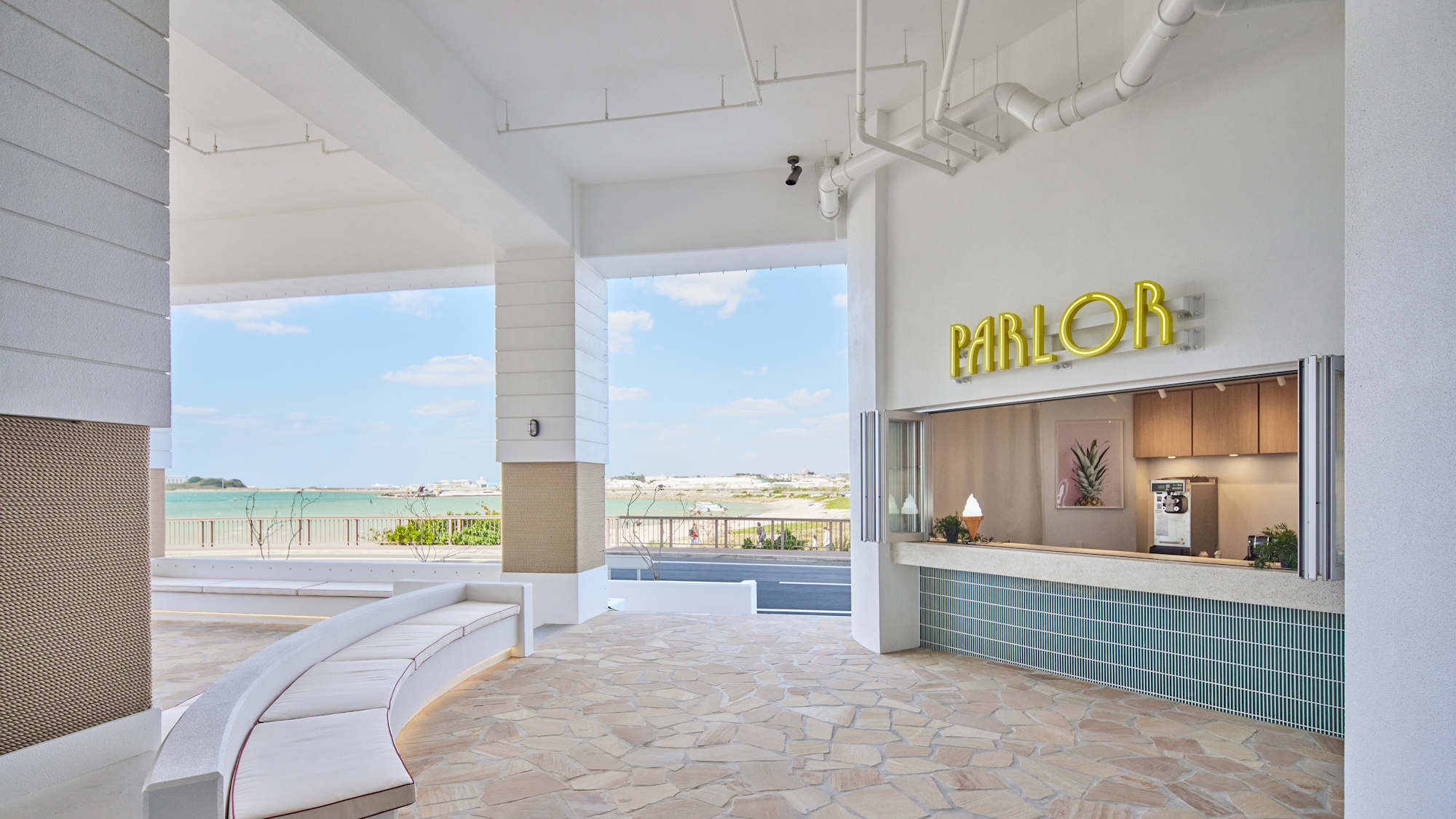 スイーツ＆ドリンクスタンド「PARLOR」