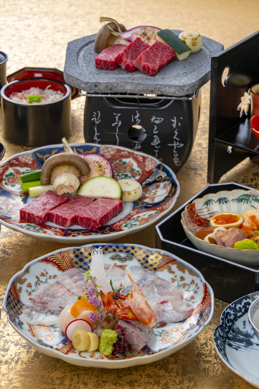 【連泊プラン】２食付き◇季節の会席料理をご堪能♪全室露天風呂付き