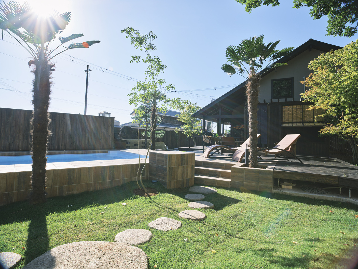 【５周年記念】選べる夕食！淡路椚座牛すき焼きor三年とらふぐ鍋＆温泉でほっこり　1泊2食付きお部屋食