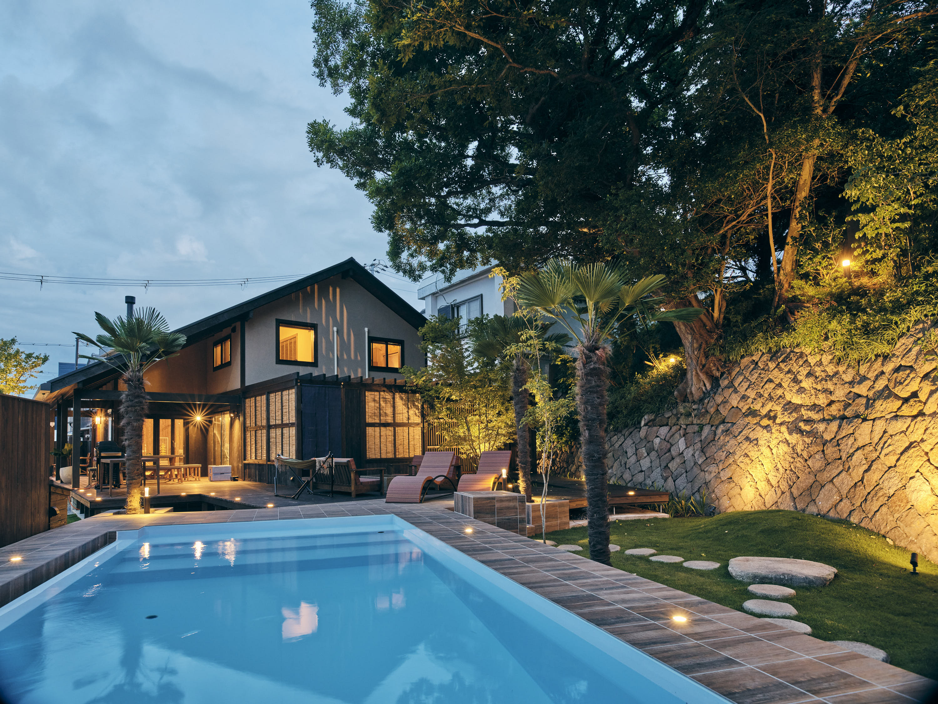 夏　プールガーデン①