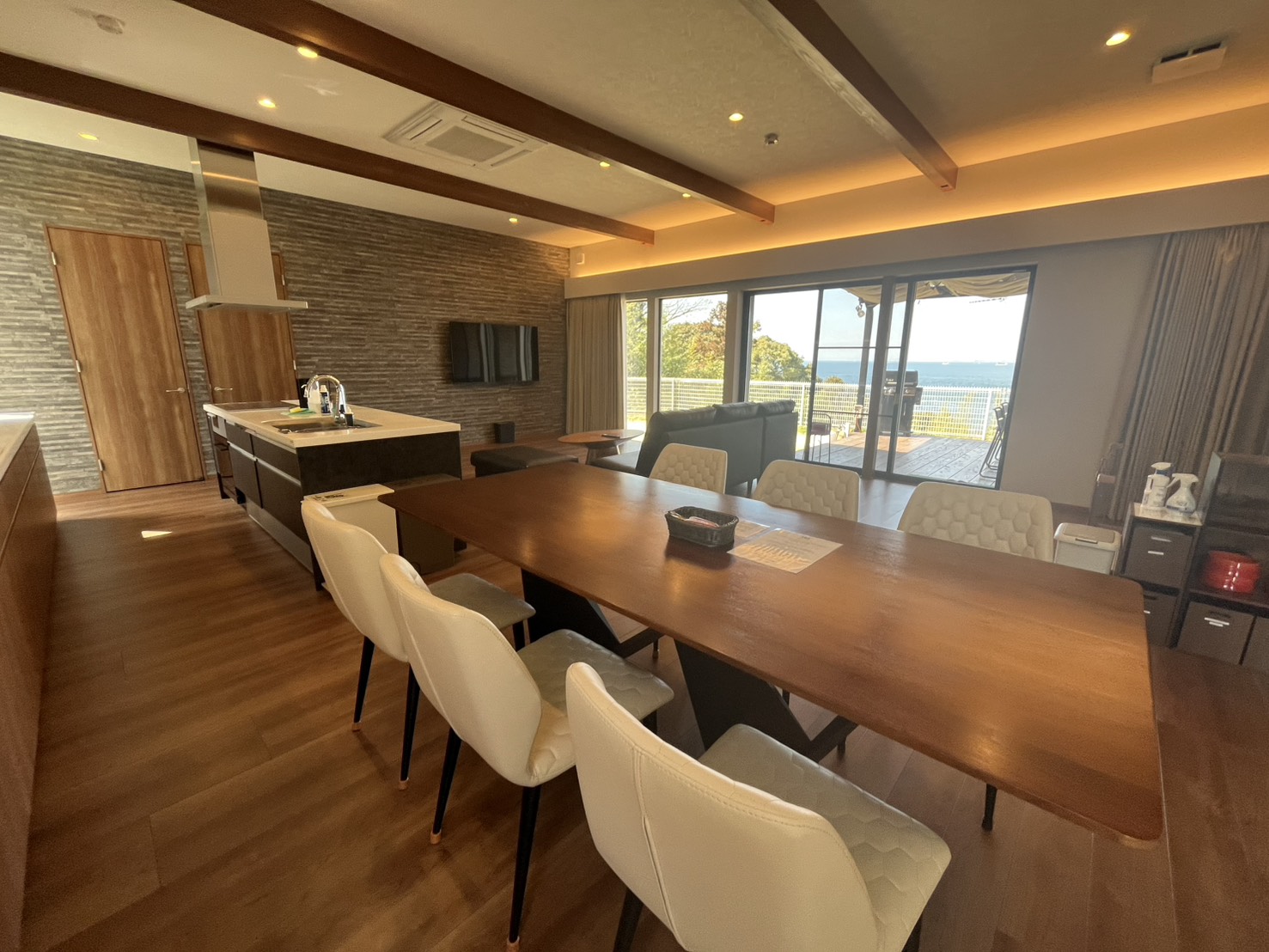 リビング（HILLSIDEBASE＃02）