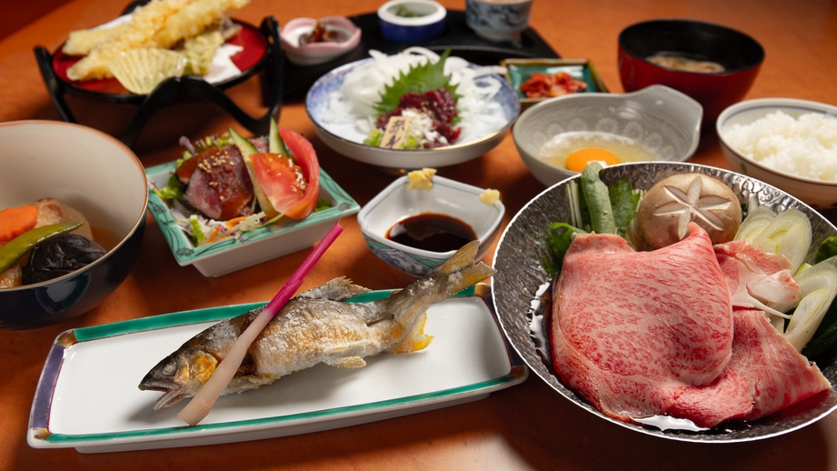 【1泊2食付き】仙台牛のすき焼きと熊本馬刺し、そして温泉でととのう｜魚沼の白米＆鉄分温泉／駐車場無料