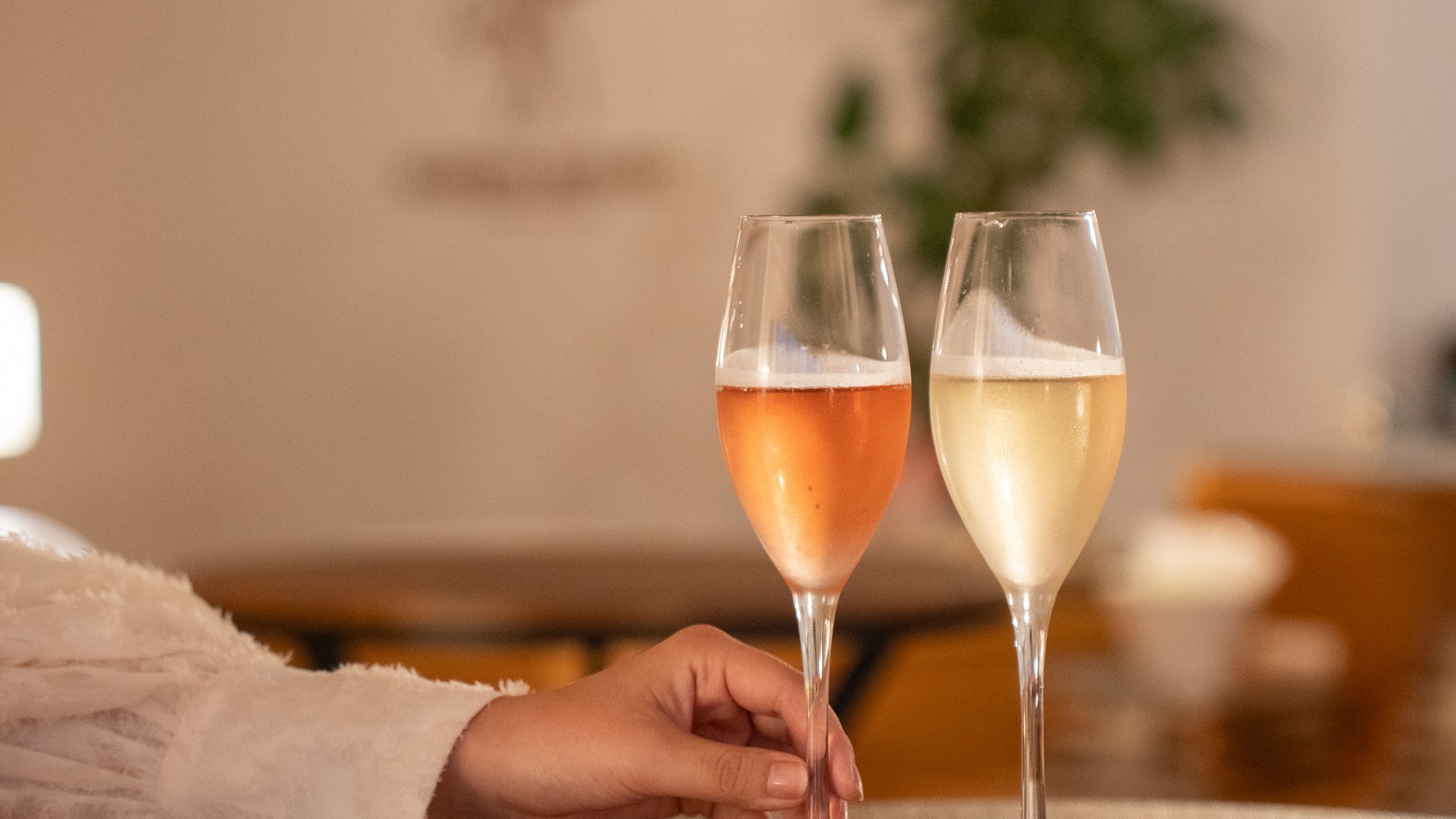 【インクルーシブサービス：バーラウンジ 19:00～22:00】