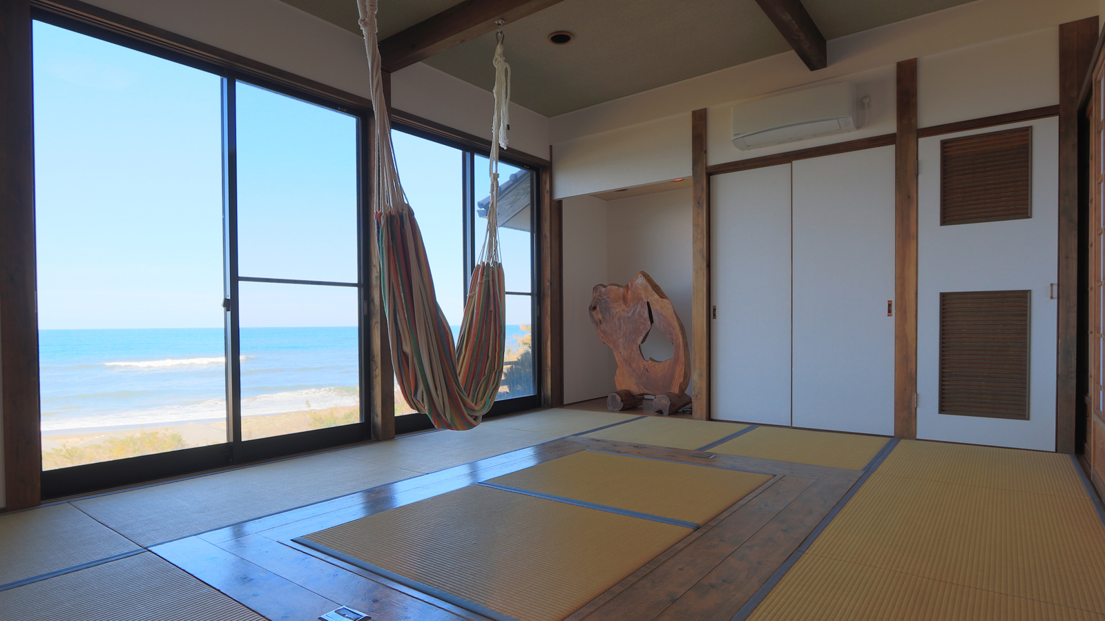 【共用スペース】  -和室-ハンモックに揺られながら海を眺めることができます。
