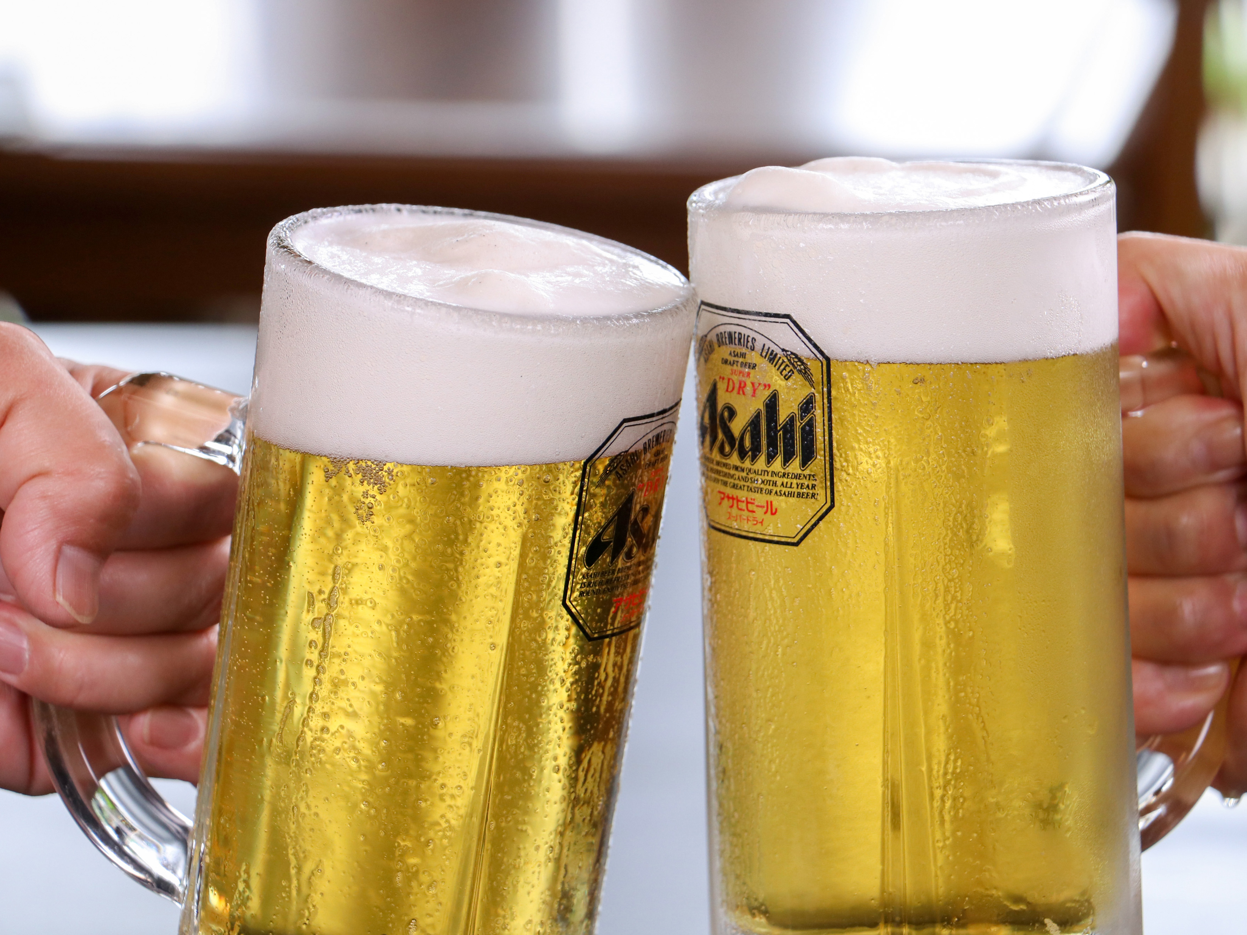 #乾杯　まろやかな飲み口が魅力のマルエフビールで、至福の一杯をお楽しみください