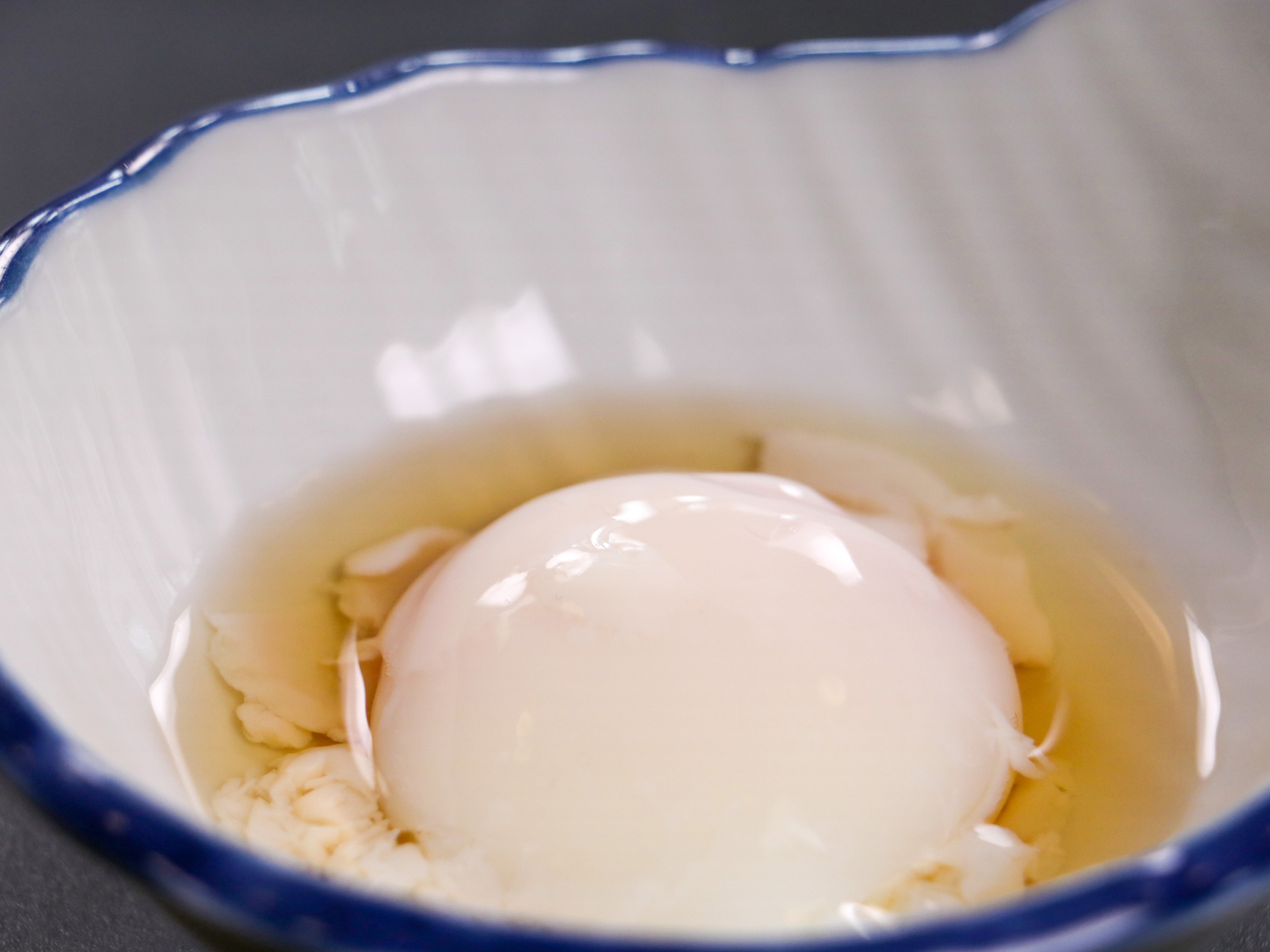 #朝食一例　ほのかな甘みとコクが広がる温泉卵を、ご飯と共にお楽しみください