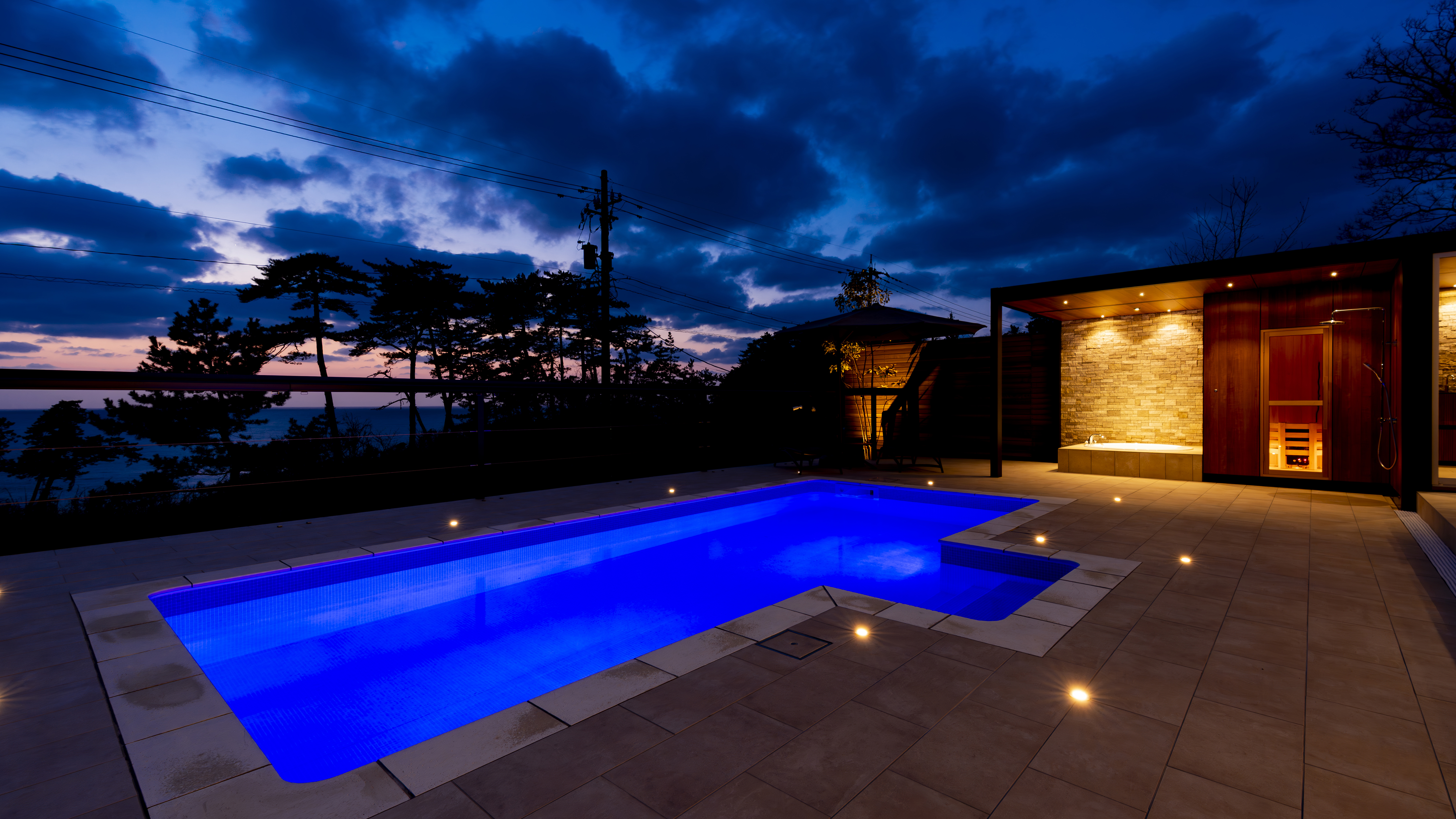 Jupiter（ジュピター）プール（夜）イメージ