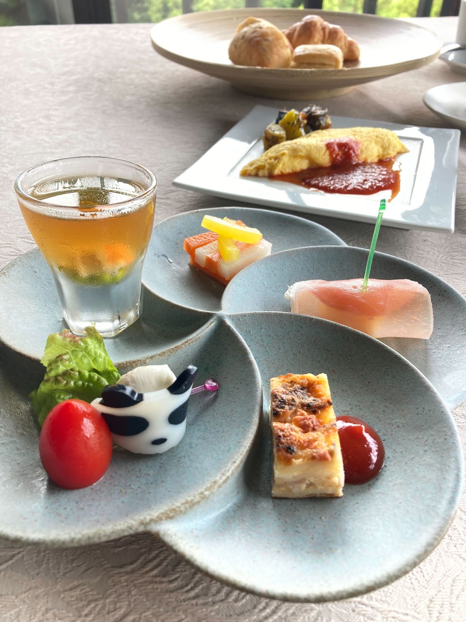 【朝・夕2食付】夕食はうなぎ蒲焼重・朝食はフレンチ。日本三古湯の天然温泉で至福のひととき（通年）