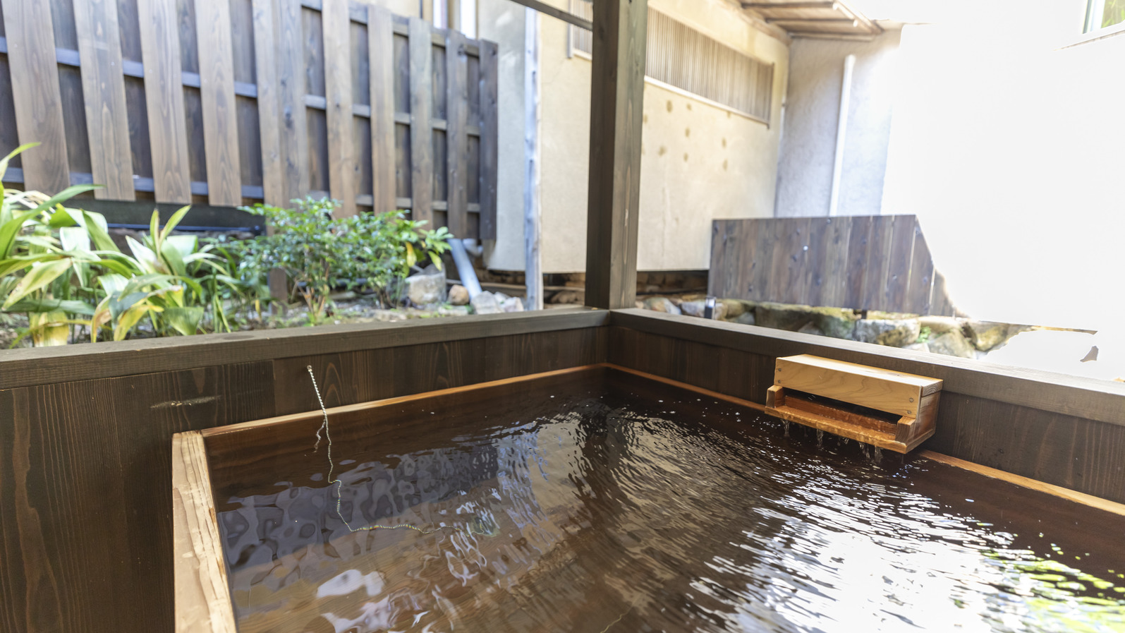 【朝食付】日本三古湯の天然温泉で至福のひととき　何もしない贅沢な休日を（通年）