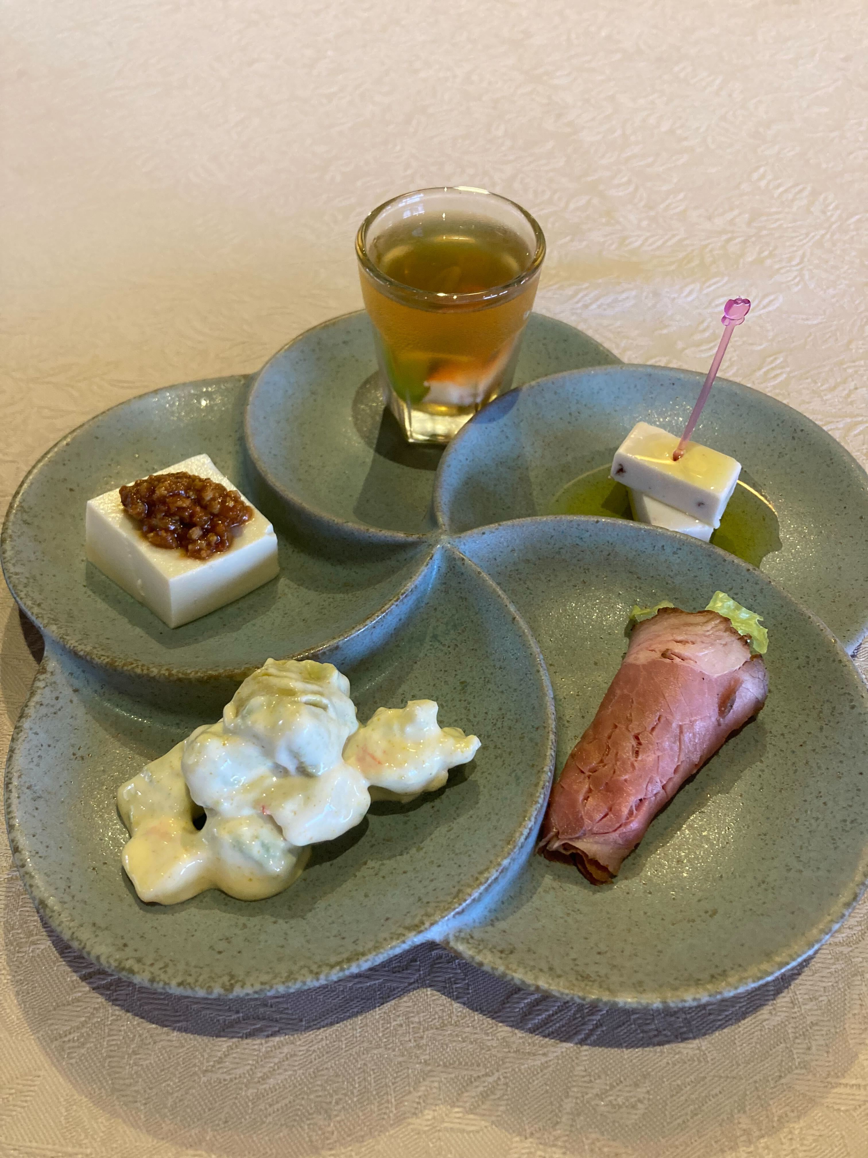 朝食小鉢　一例