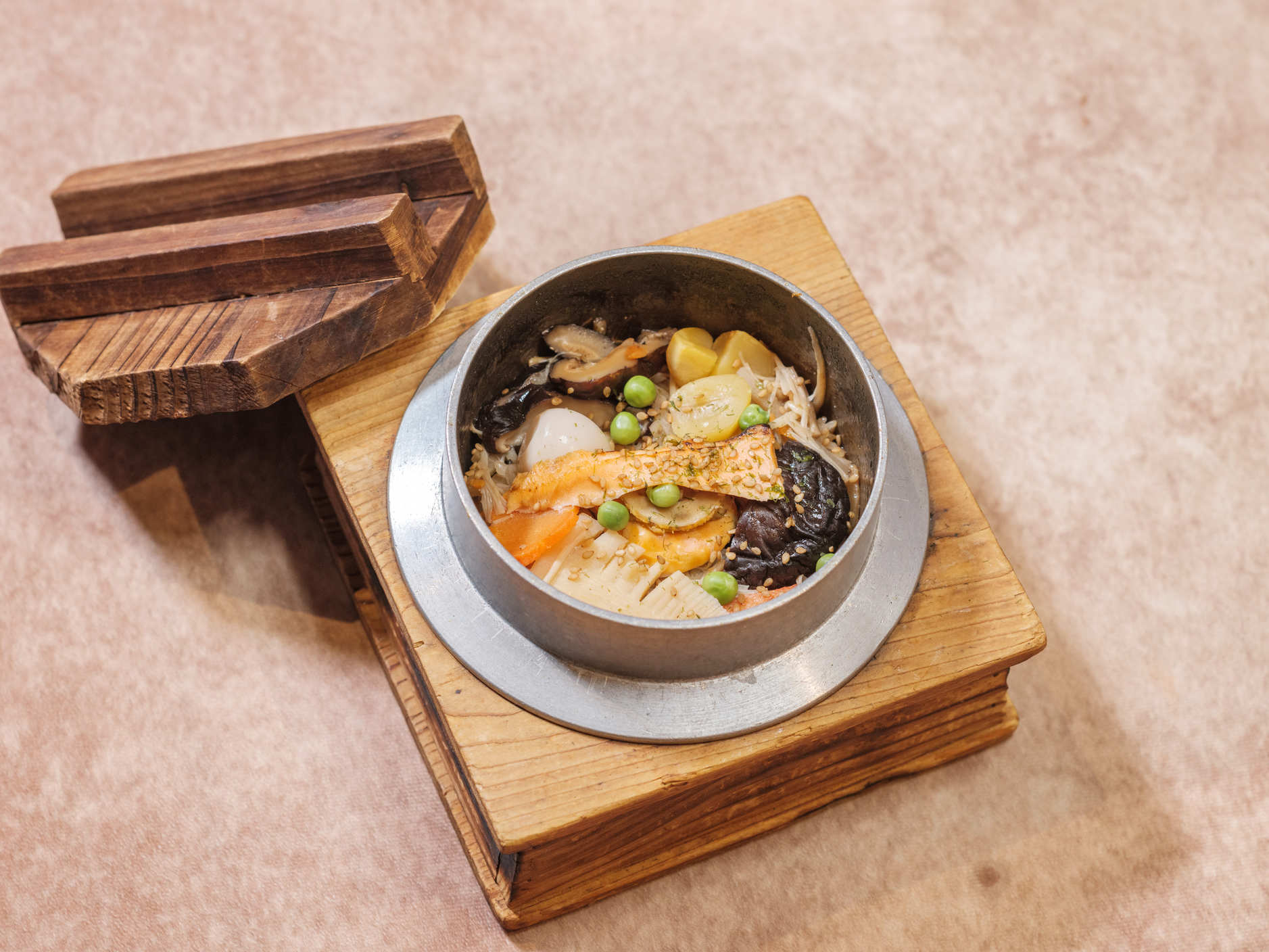 【ミシュラン部屋食】心誠釜飯御膳コース《割烹料理店が作る五島の幸「豪華釜飯」》無料レンタカー要予約