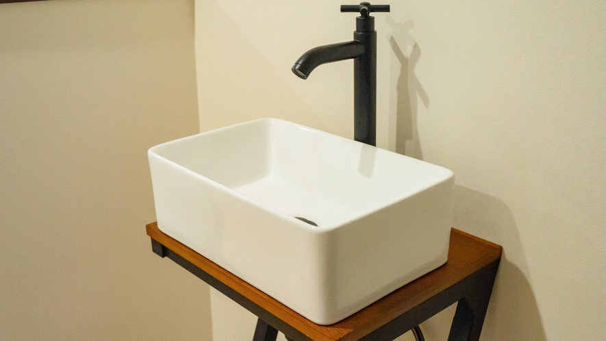 ・【洗面スペース】シンプルな作りで清潔感のある水回り