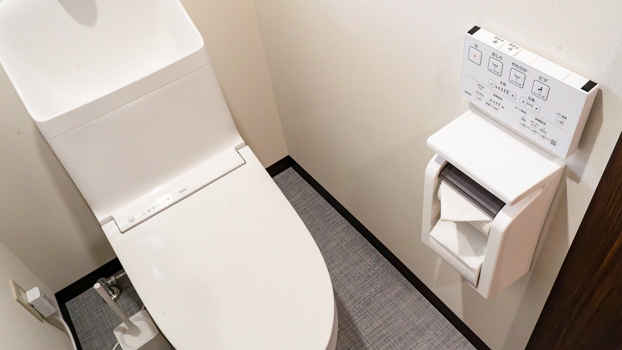 ・【トイレ】清潔感のある洗浄機能付きトイレ