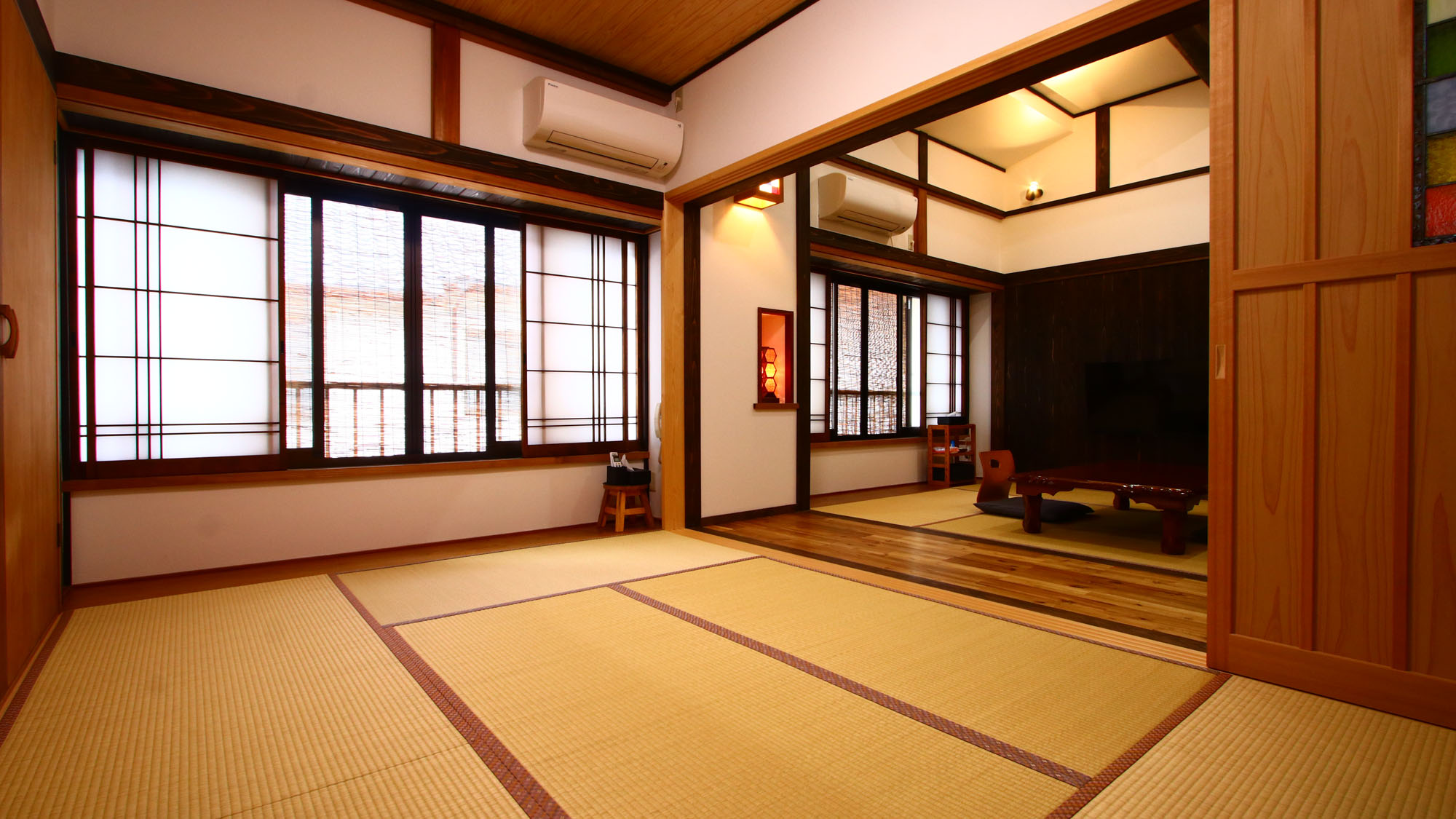 古民家風◇二間続き14畳　梁が特徴的なお部屋です*