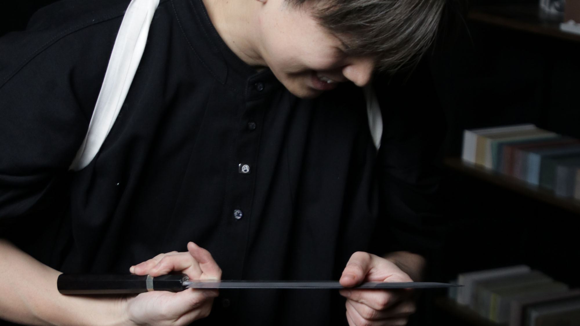 その他_研いだ刃は手感覚でチェック*