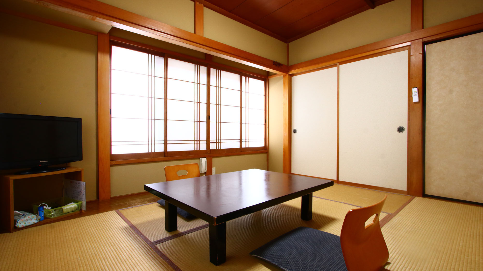 和室7畳[トイレ・洗面付]潮騒　清潔感のある和室のお部屋*