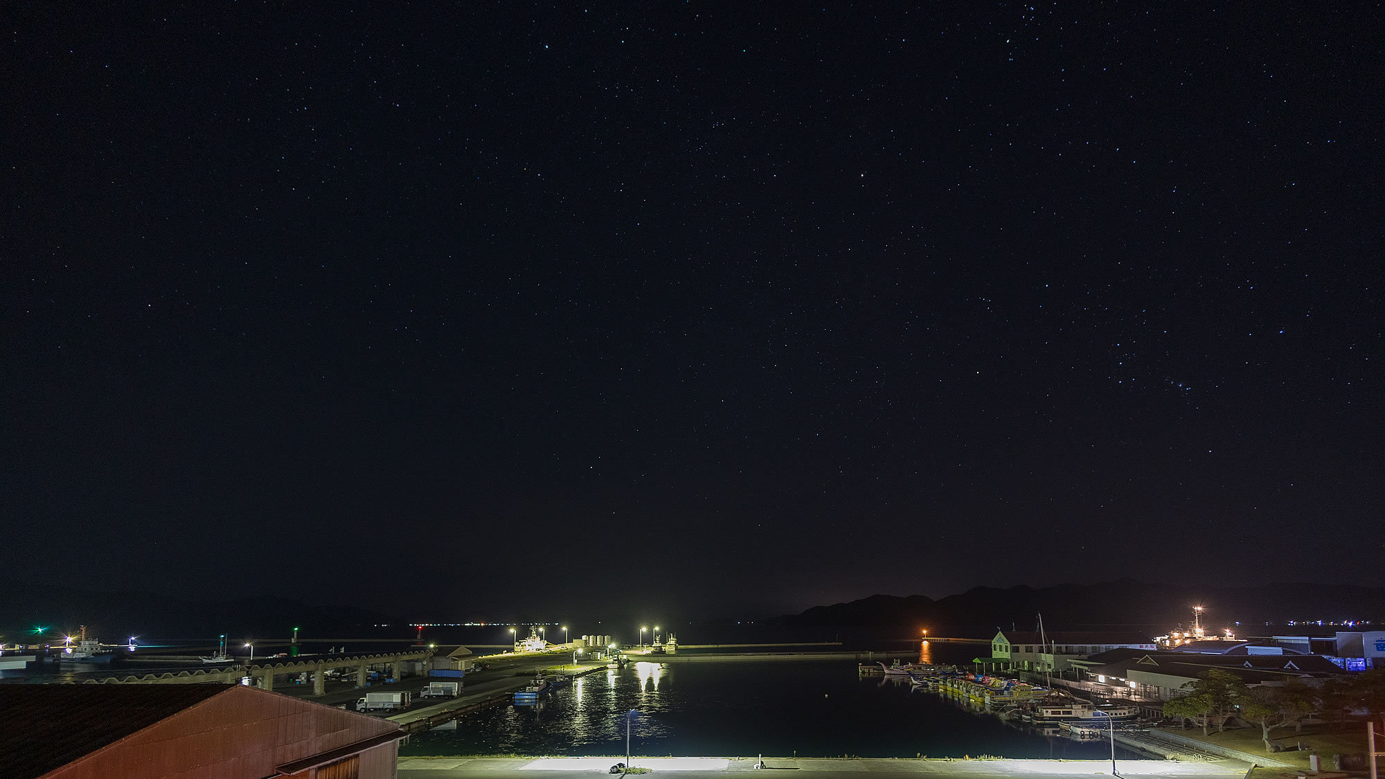 晴れた夜には満天の星空をご覧ください