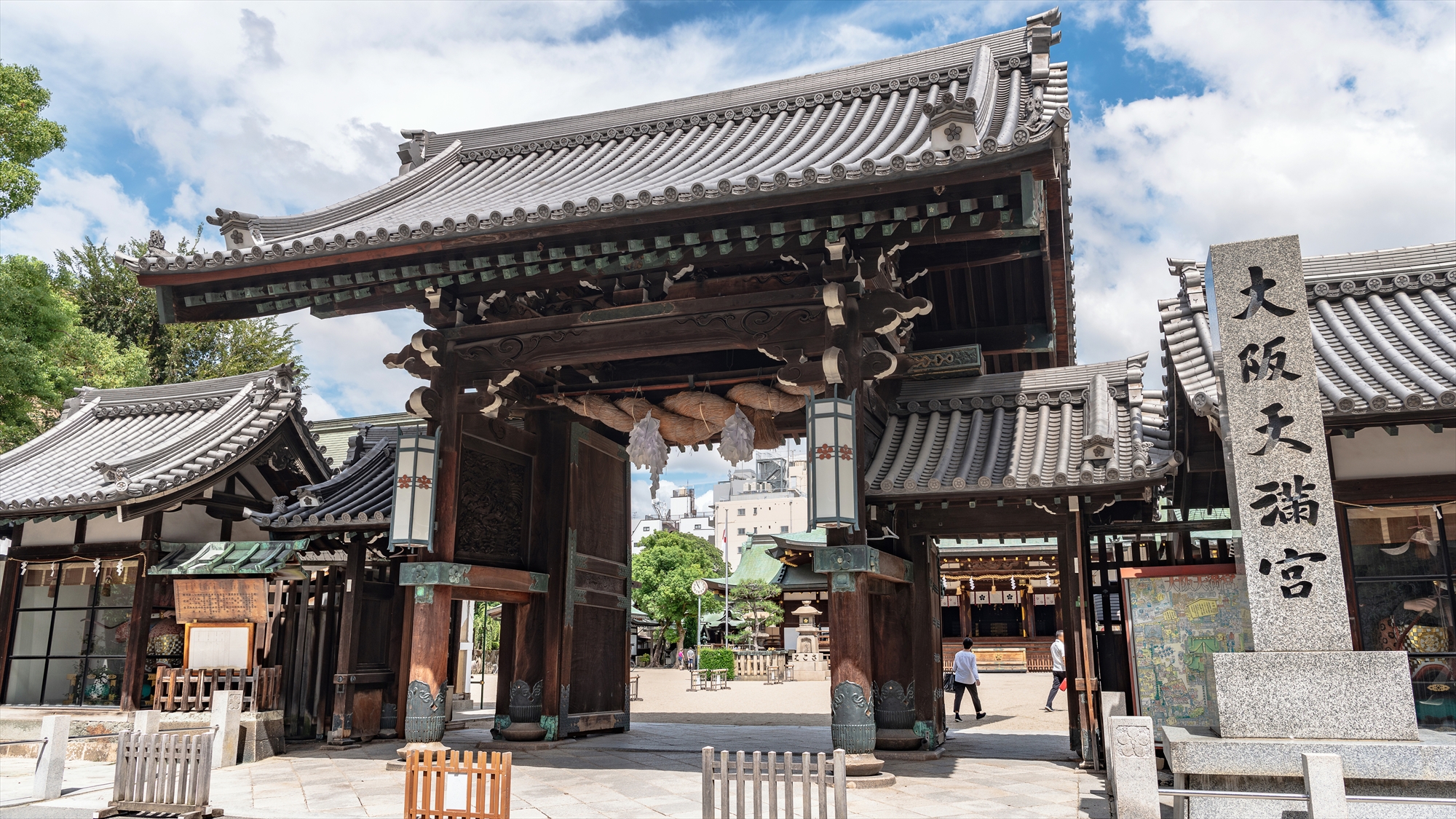 ◆大阪天満宮　｜学問の神様・菅原道真を祀っている、学業成就や合格祈願の人気スポットです。