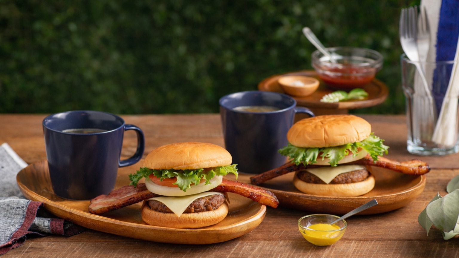 【冬割★20％OFF+チーズ＆チョコフォンデュ+お土産】夕食BBQ＋朝食バーガー＜2食×ミニバー付＞