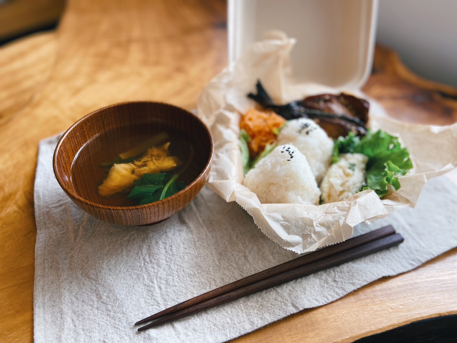 【朝食】上五島産の干物と旨味出汁が滲み出たアラのお吸い物