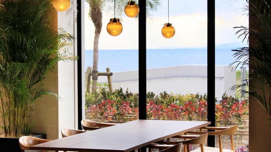 【レストラン】海が見えるレストラン