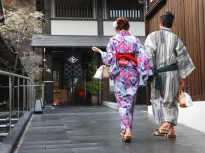 新館「陽邸　さなえ田」前景