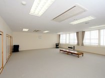 【カーペット敷き和室・最大１６名】グループ旅行や家族旅行に♪