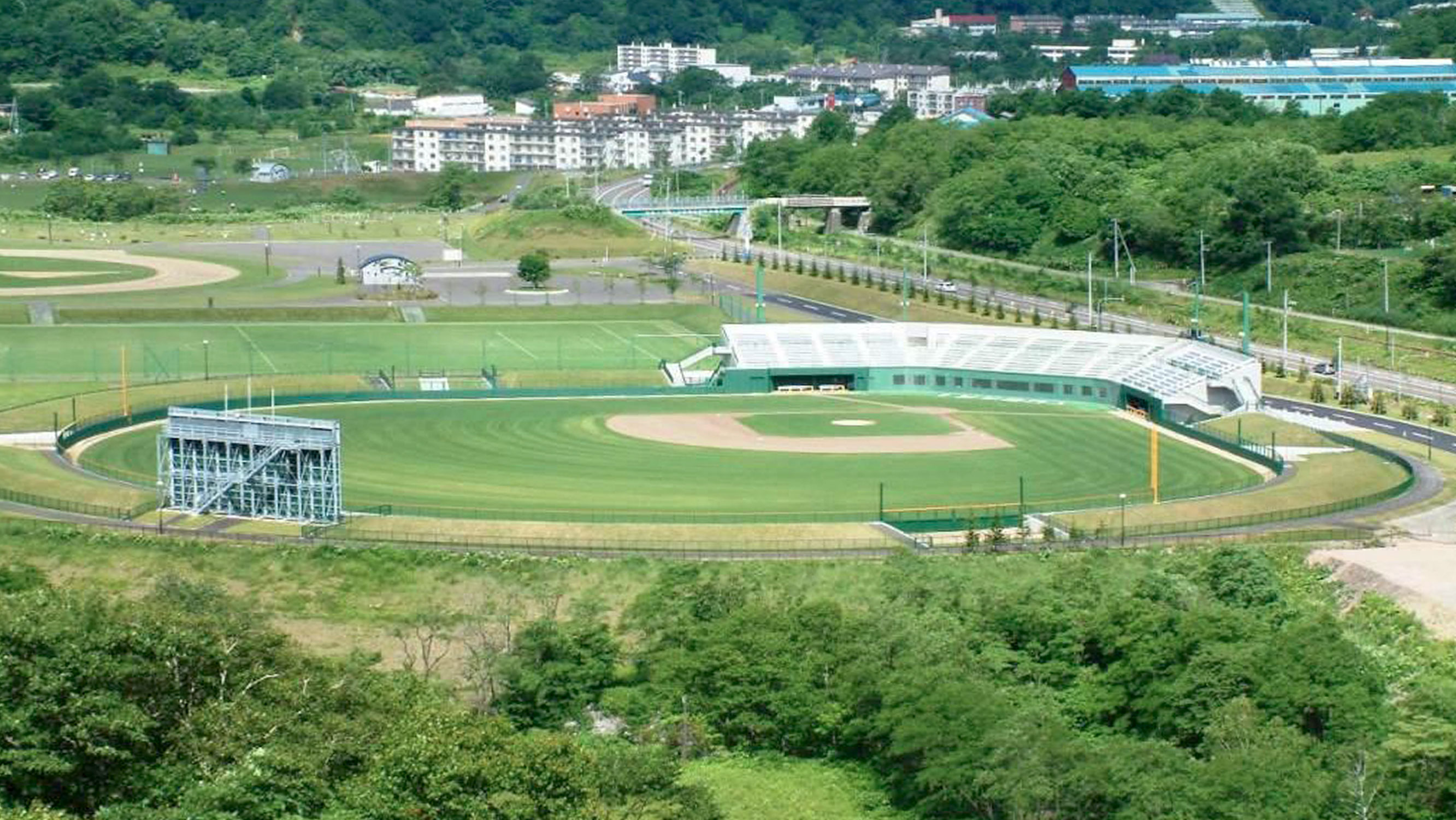 サングリンスポーツヴィレッジ〈夕張市平和運動公園〉