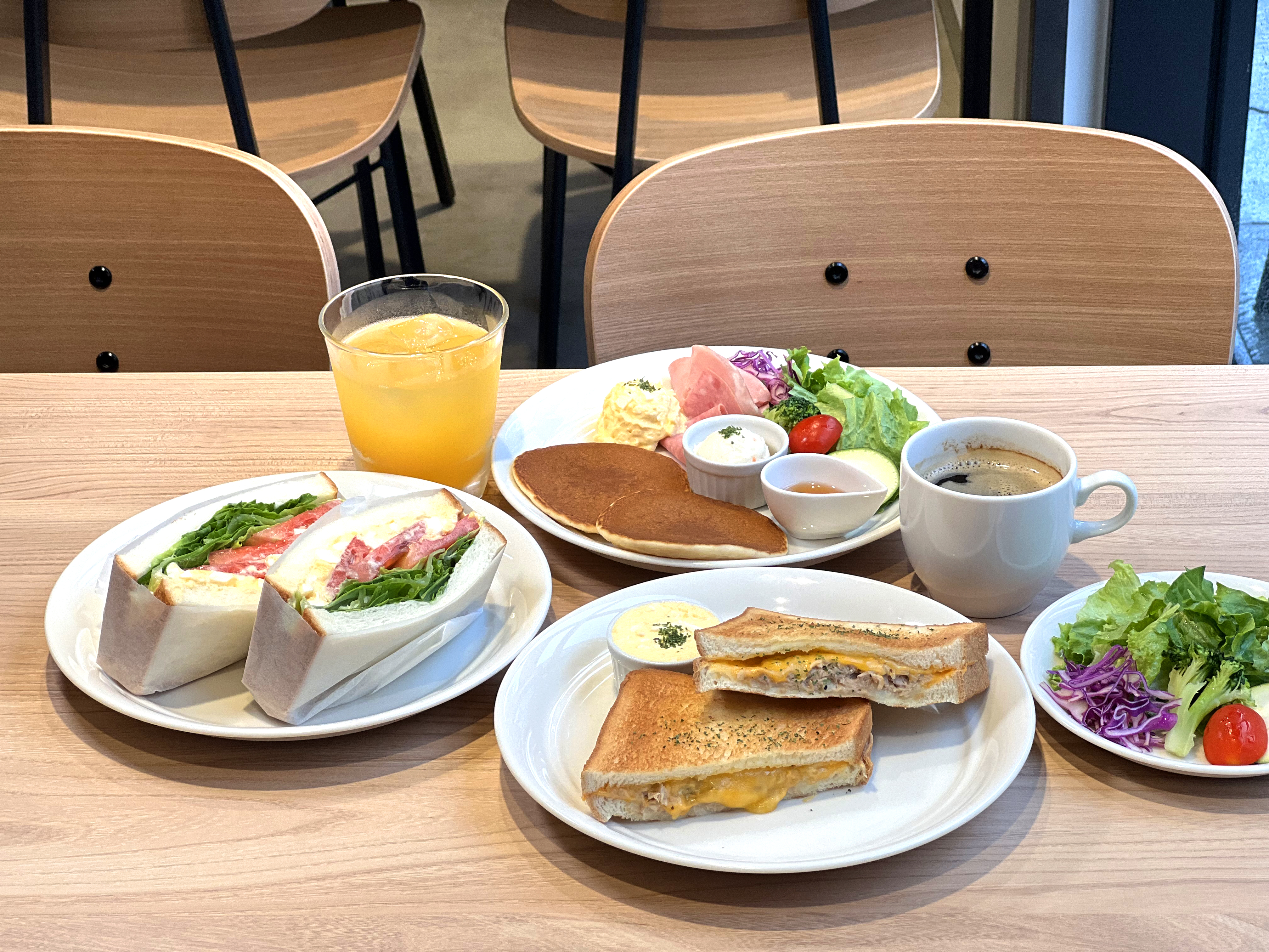 【館内1F／カフェプラティー（CAFE PLATY）】