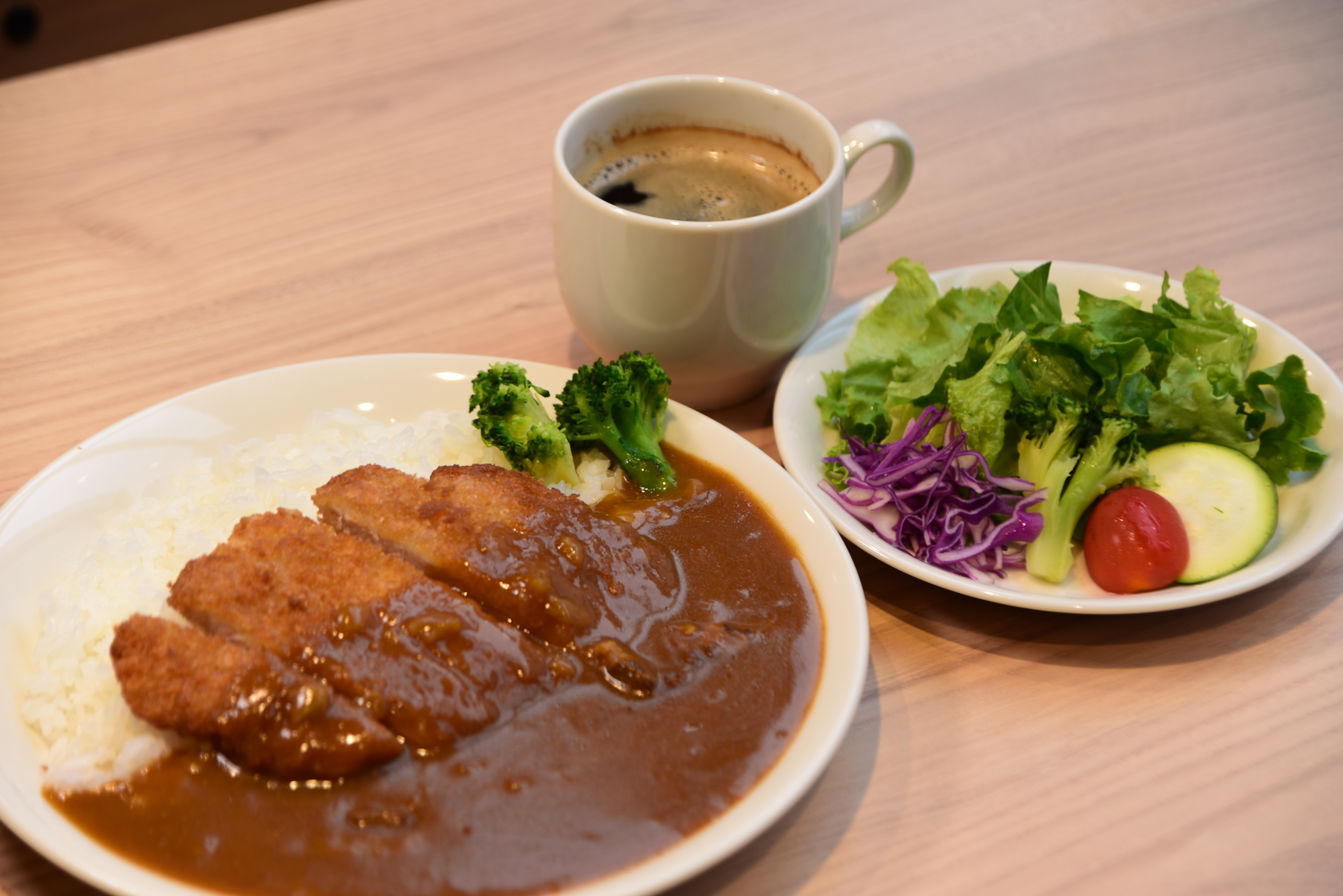 【館内1F／カフェプラティー（CAFE PLATY）】