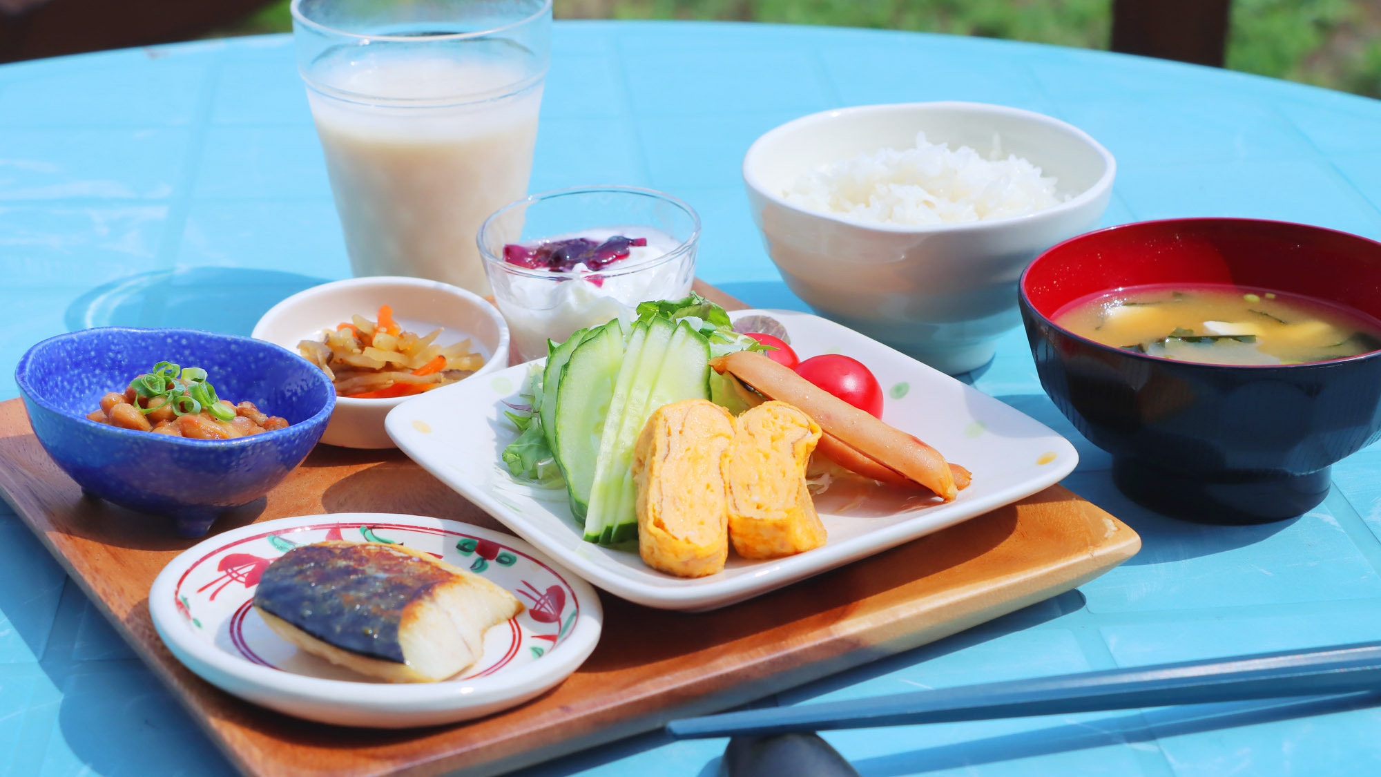 【1泊朝食】夕食は自由に☆朝はさわやか朝食で