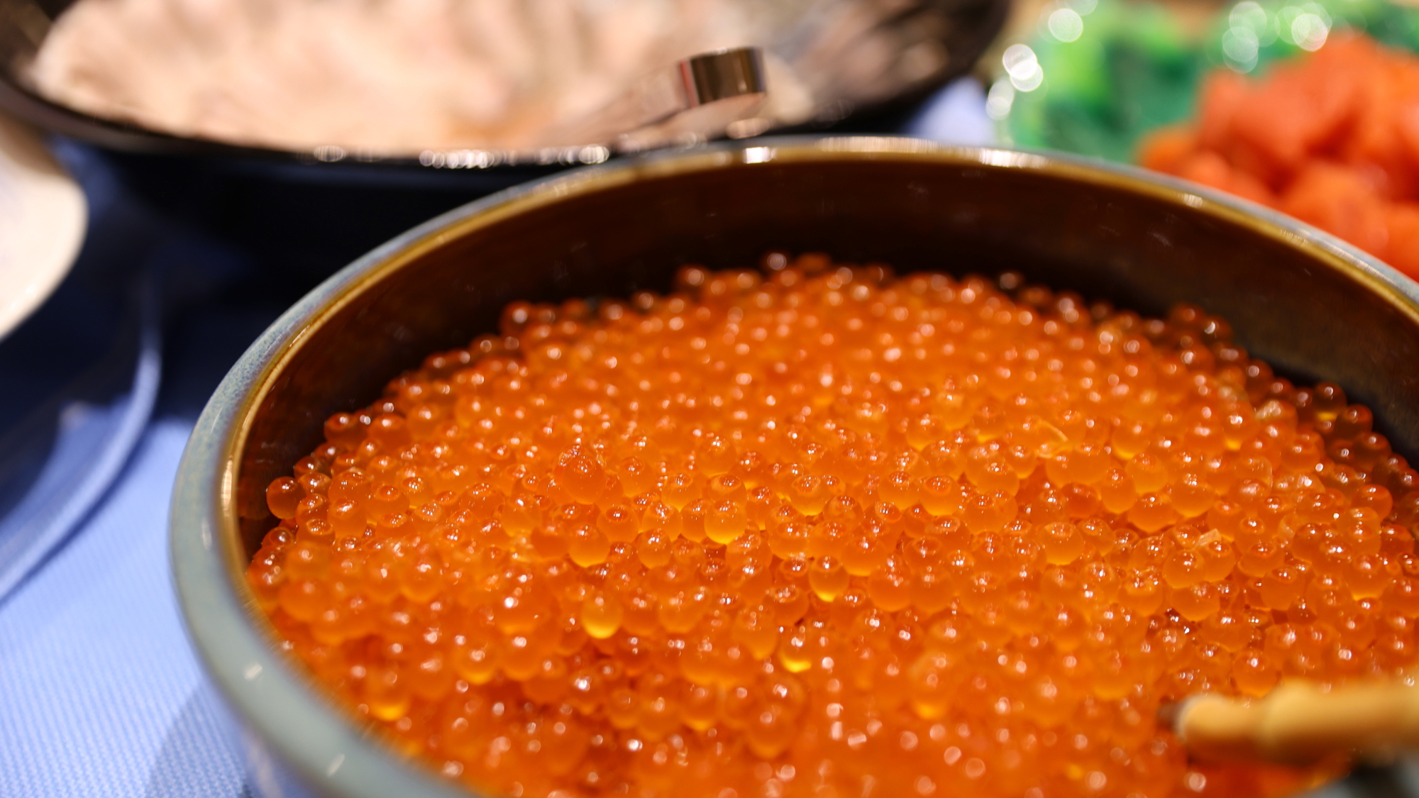 【朝食バイキング】海鮮丼　※季節と仕入れにより内容は変わります。