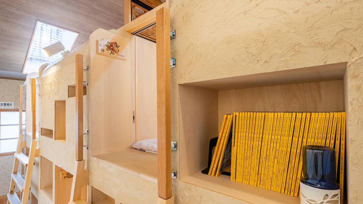 カプセルルーム万葉