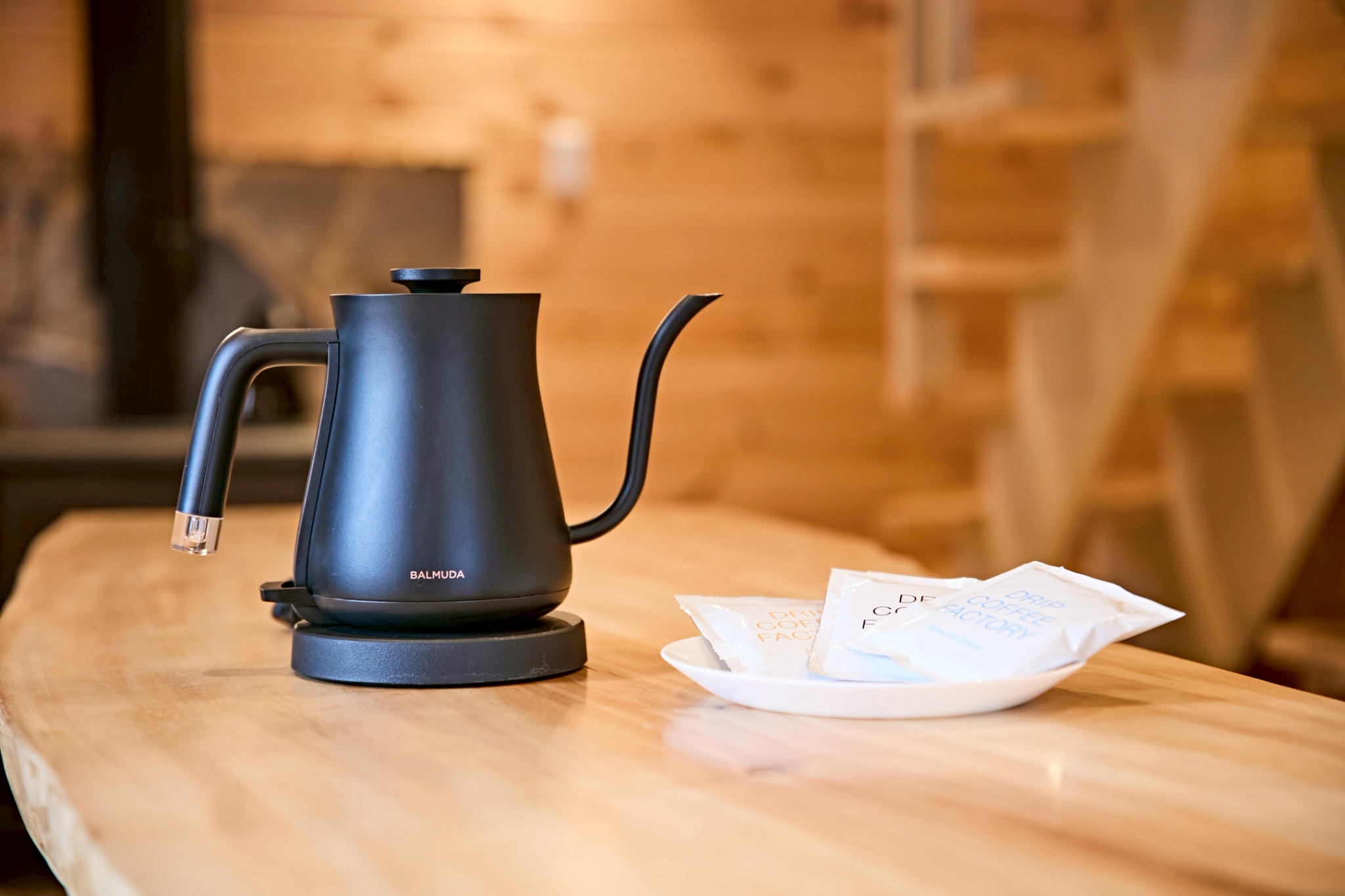 電子ケトルとコーヒー