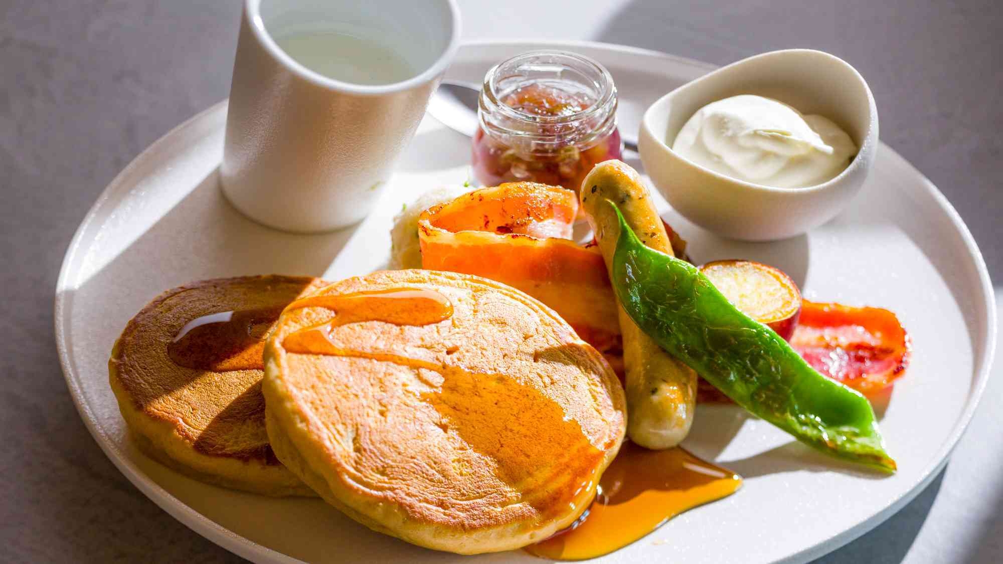 【楽天スーパーSALE】10％OFF【朝食付】自家製スムージーやサラダ・ドリンクバー付きの洋朝食