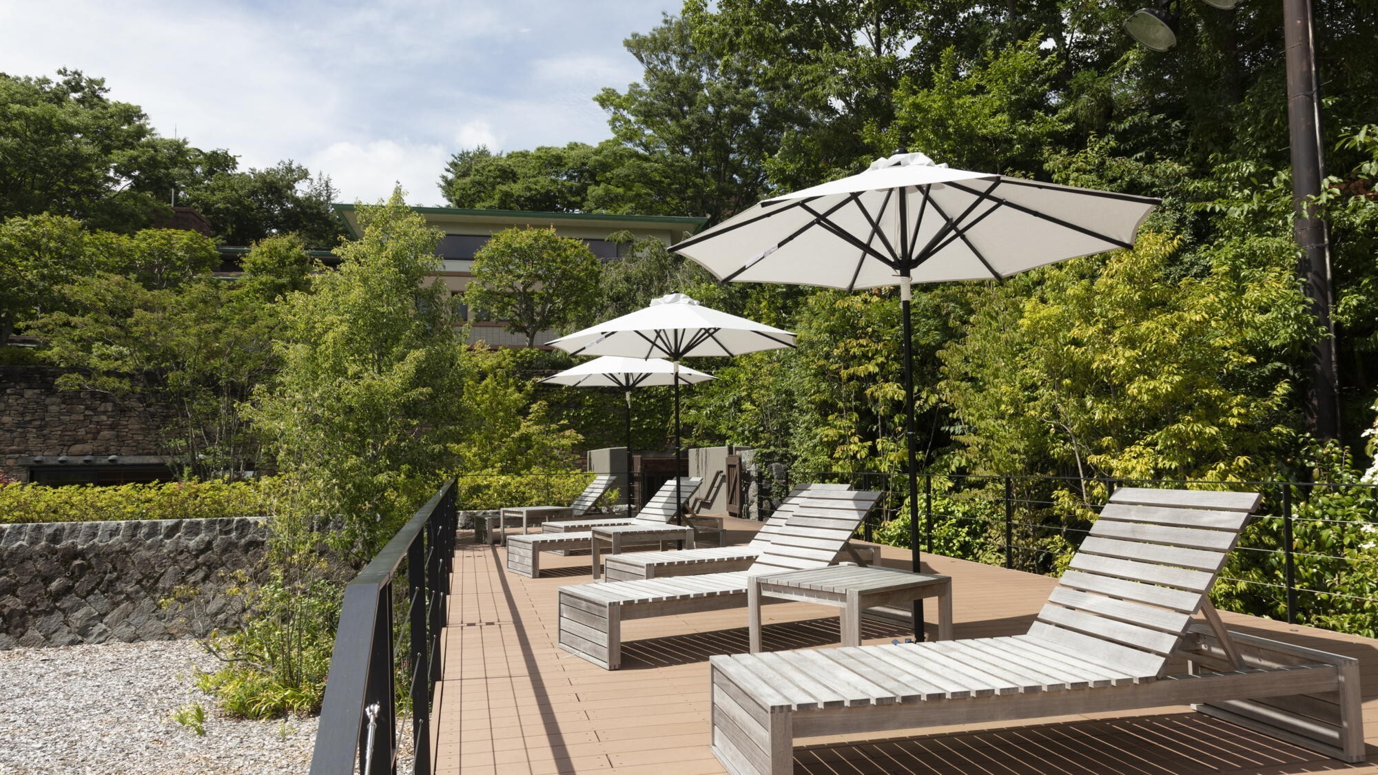 【フォレストテラス】