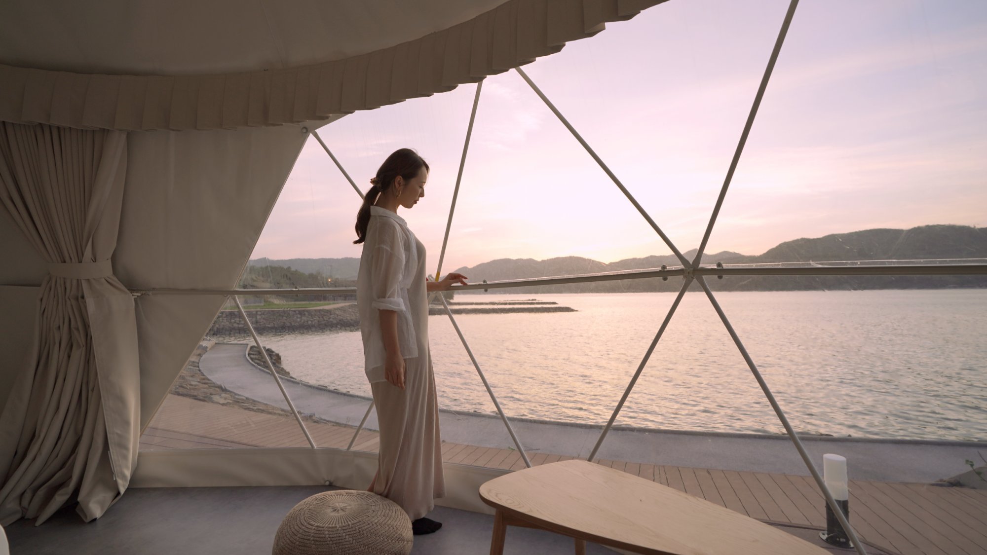 【滞在イメージ】ドームテント内から夕焼け