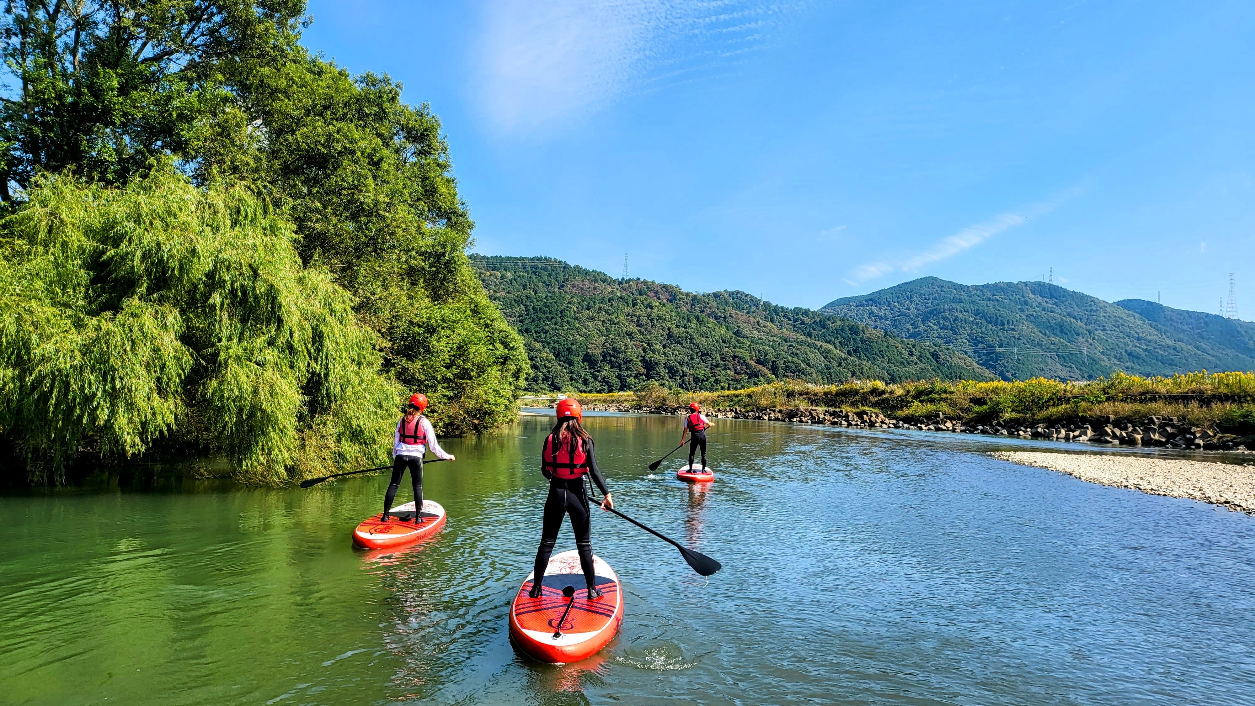 周辺施設「人気のSUP体験」若年層やカップルに人気のアクティビティ