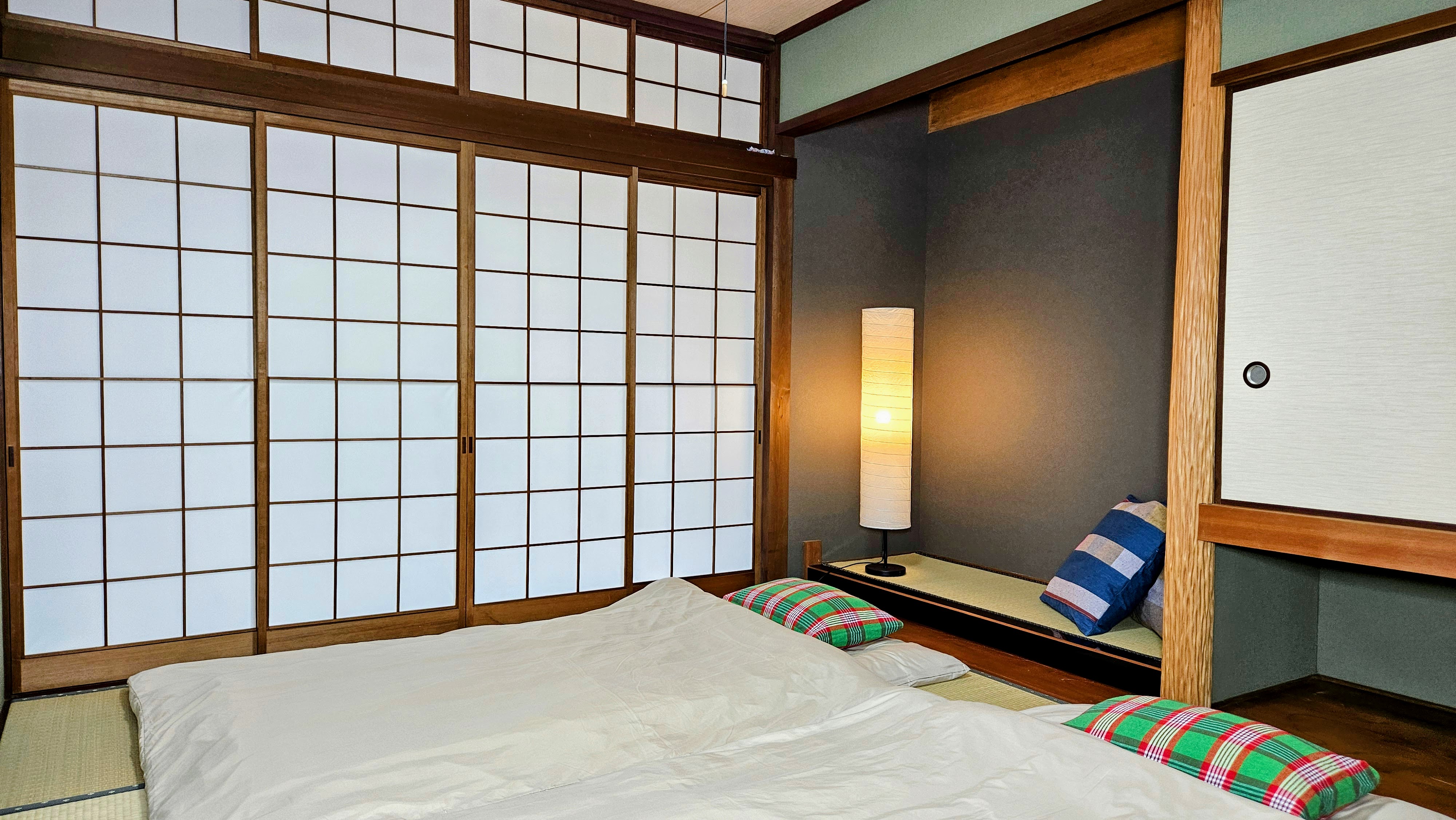 母屋(MainHouse)・寝室②和室・畳の香りが心地よい本格和室