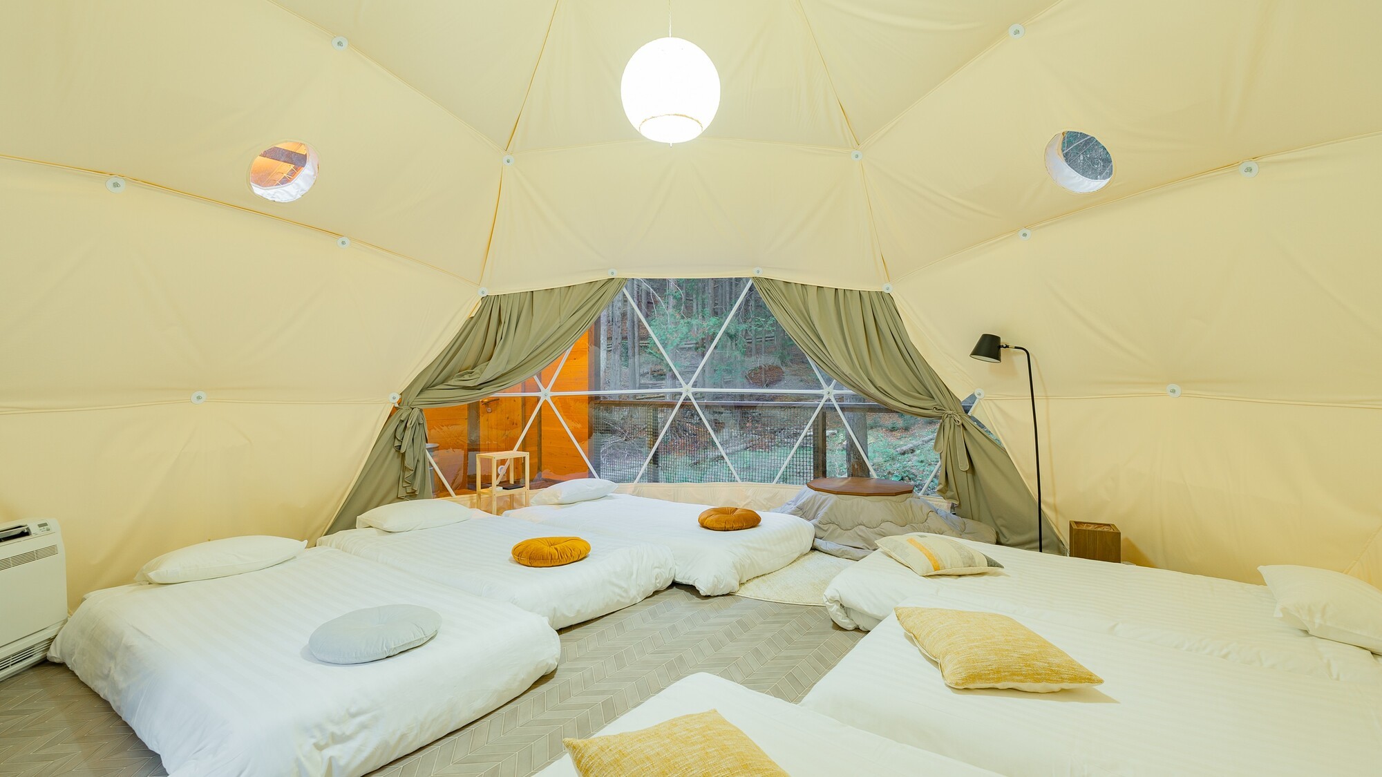 グランフレンズドームテント　内観