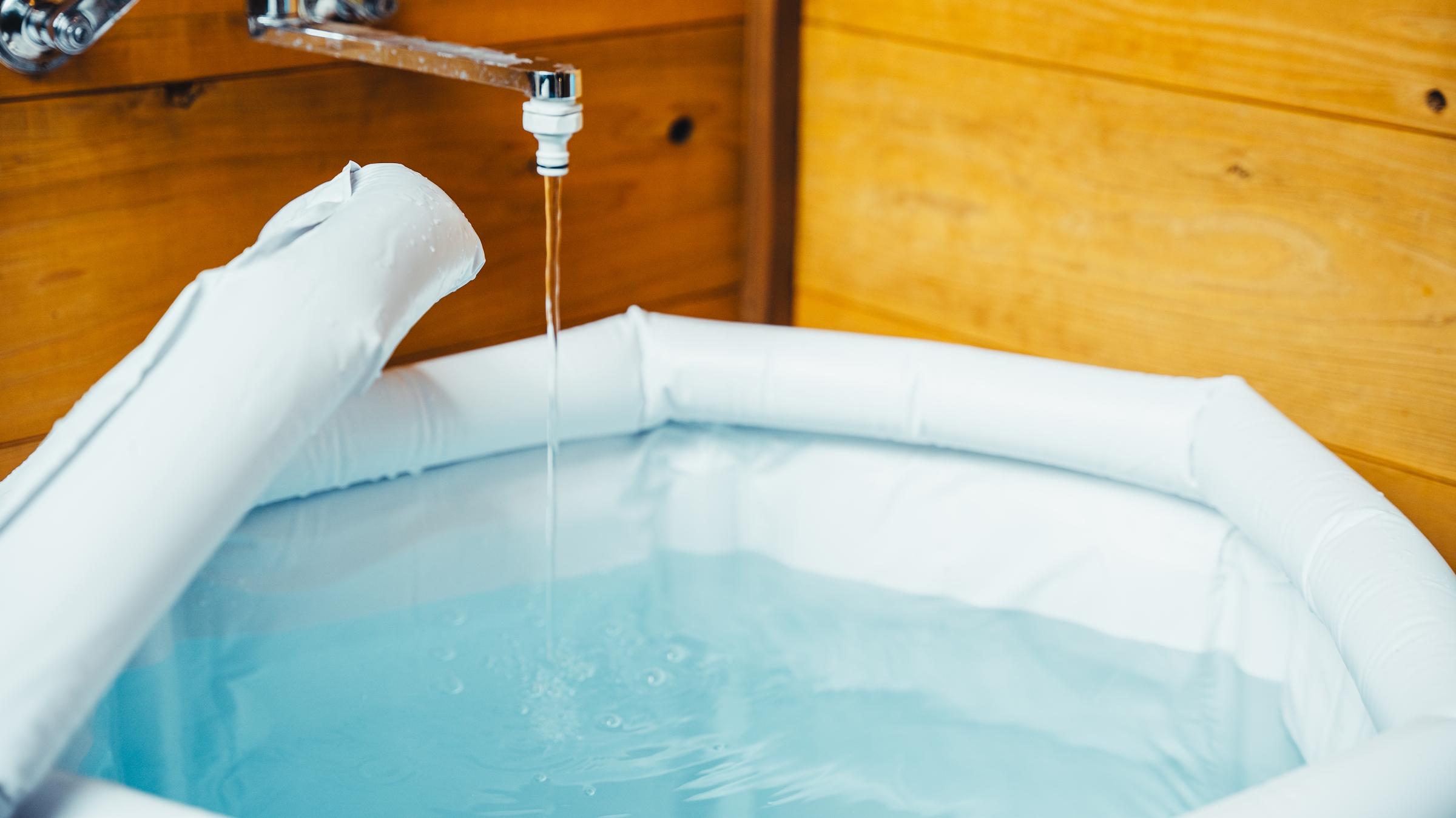 【プライベートサウナ付】ハイグレードテント　水風呂