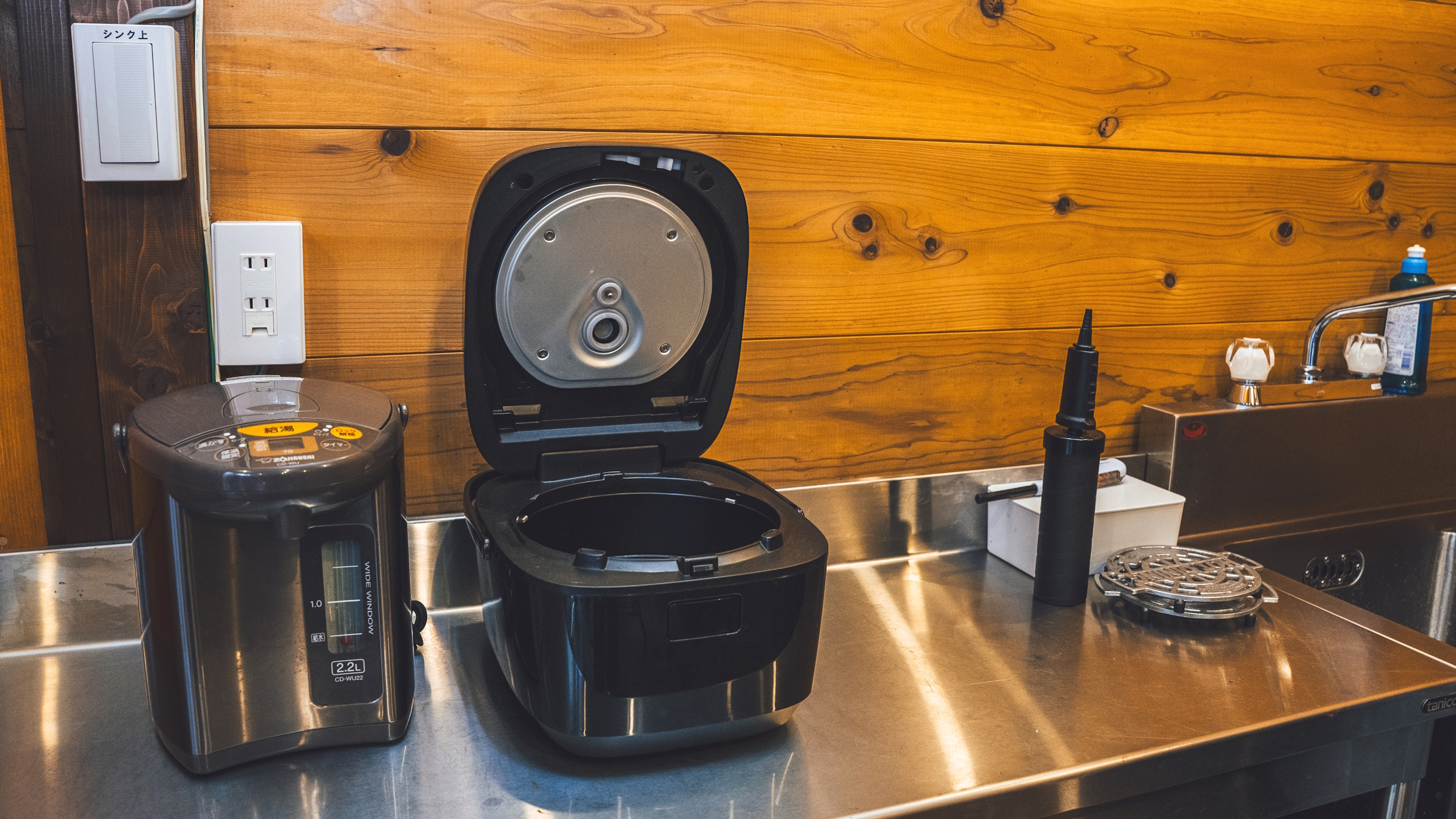 スタンダードドームテント　設備・備品一例