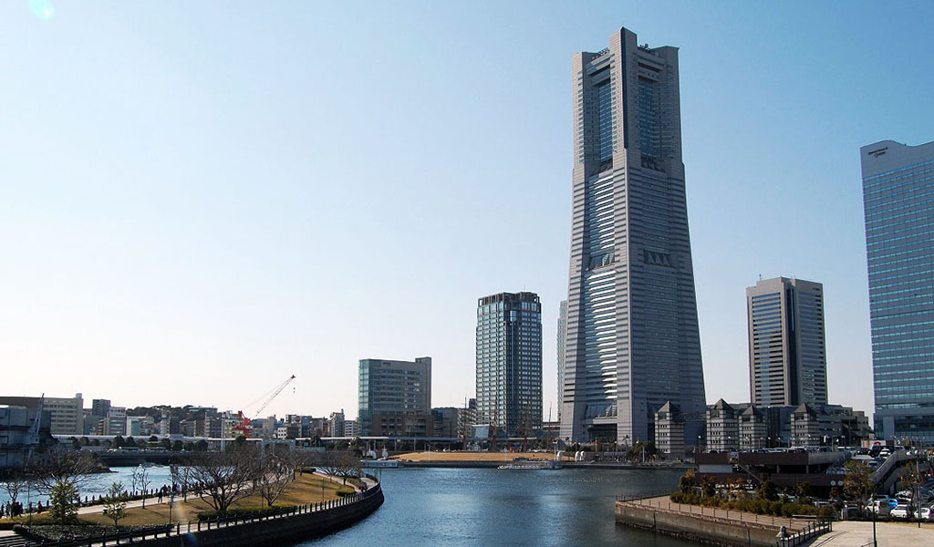 横浜ランドマークタワー